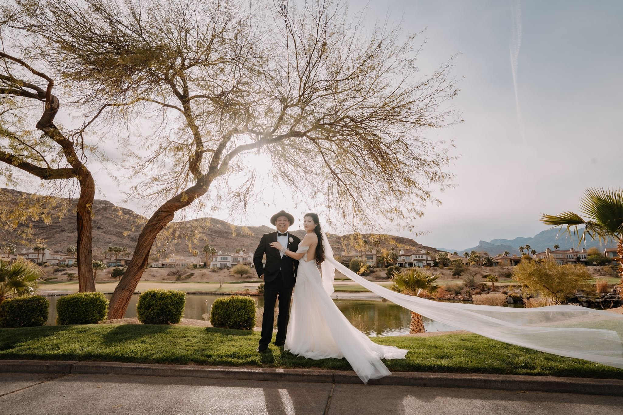 Ceremony lawn with Red Rock Canyon in the background at Red Rock Country Club