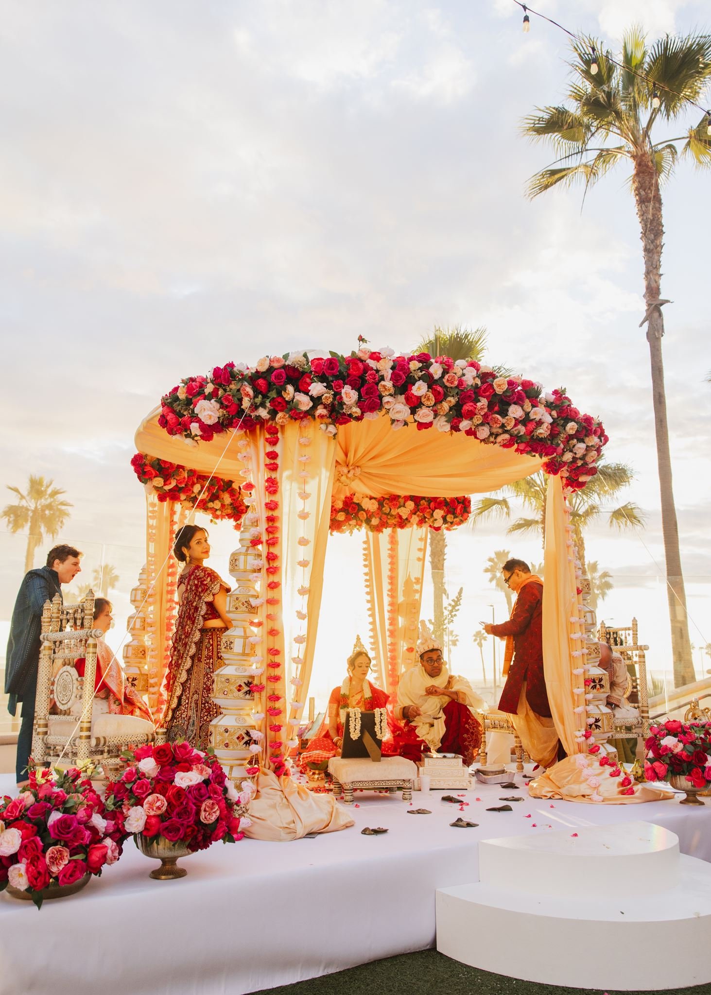 Real wedding photographed by Lulan Studio