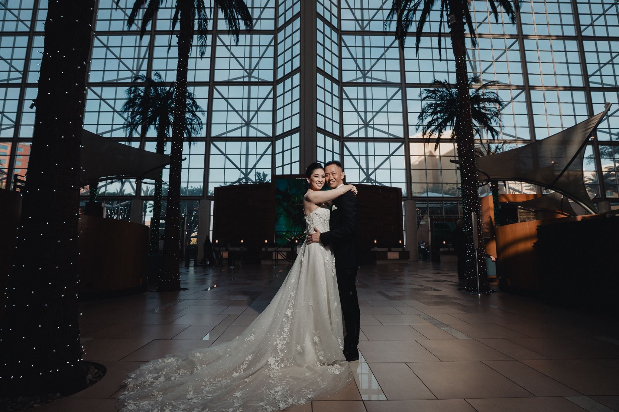 Real wedding photographed by Lulan Studio