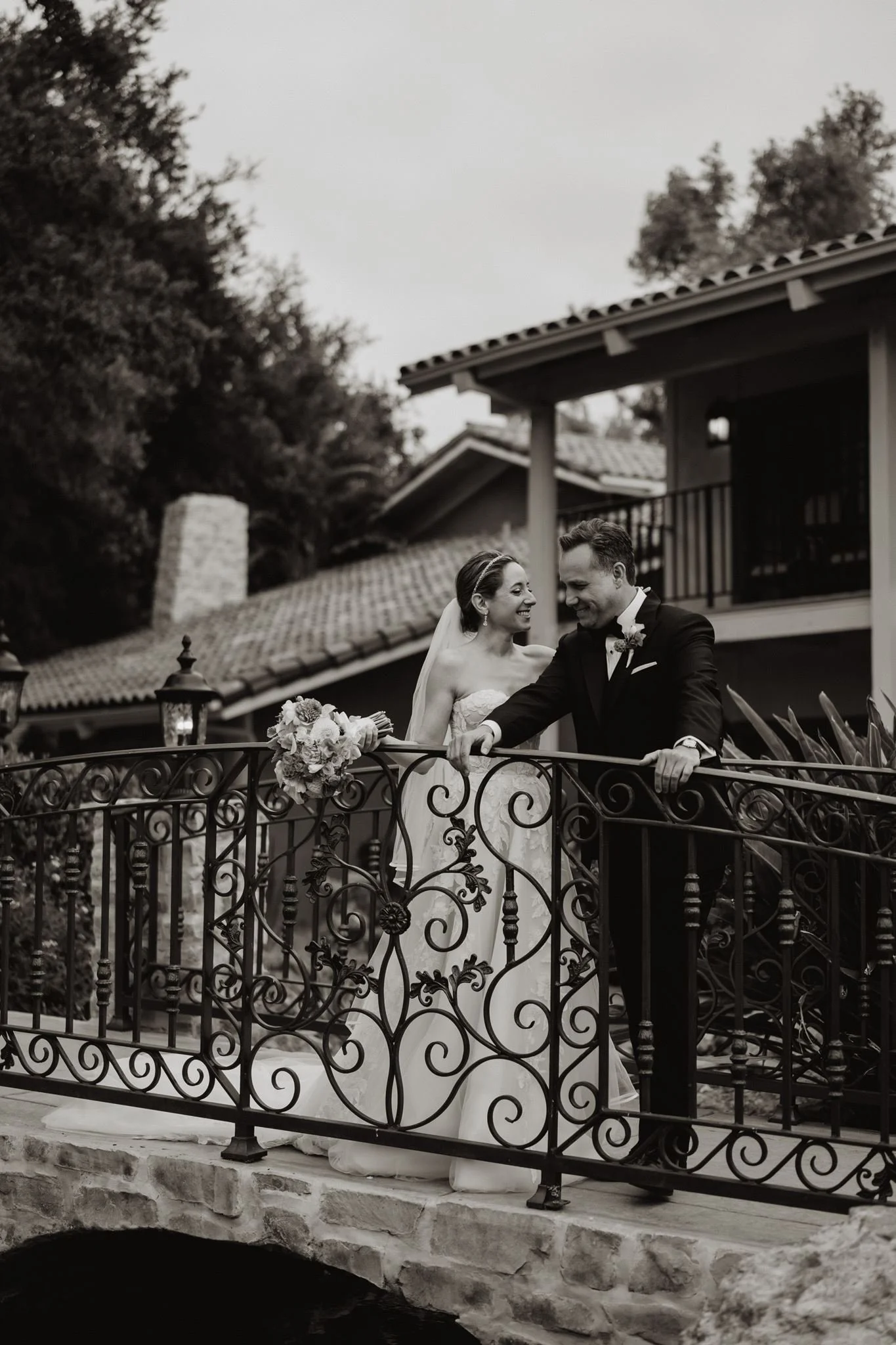 Real wedding photographed by Lulan Studio