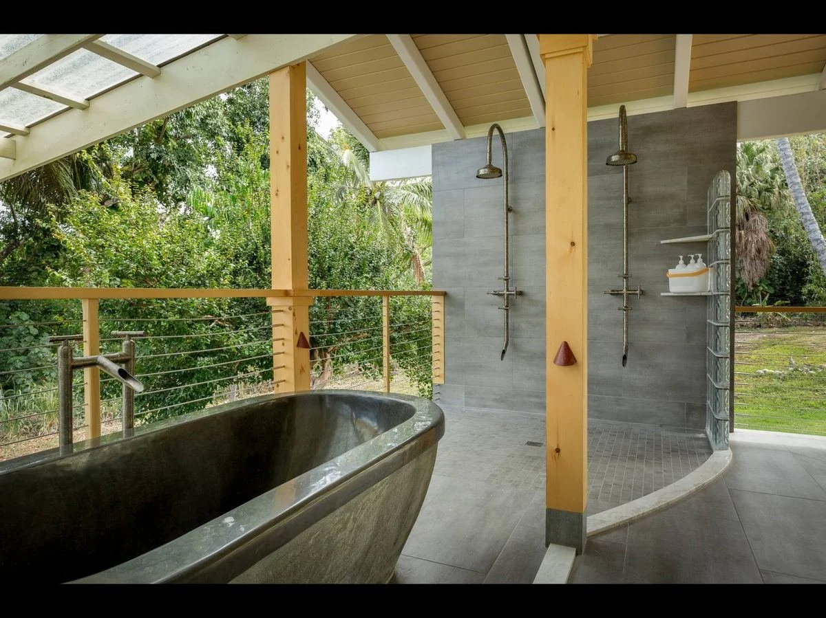 Mango spa after night