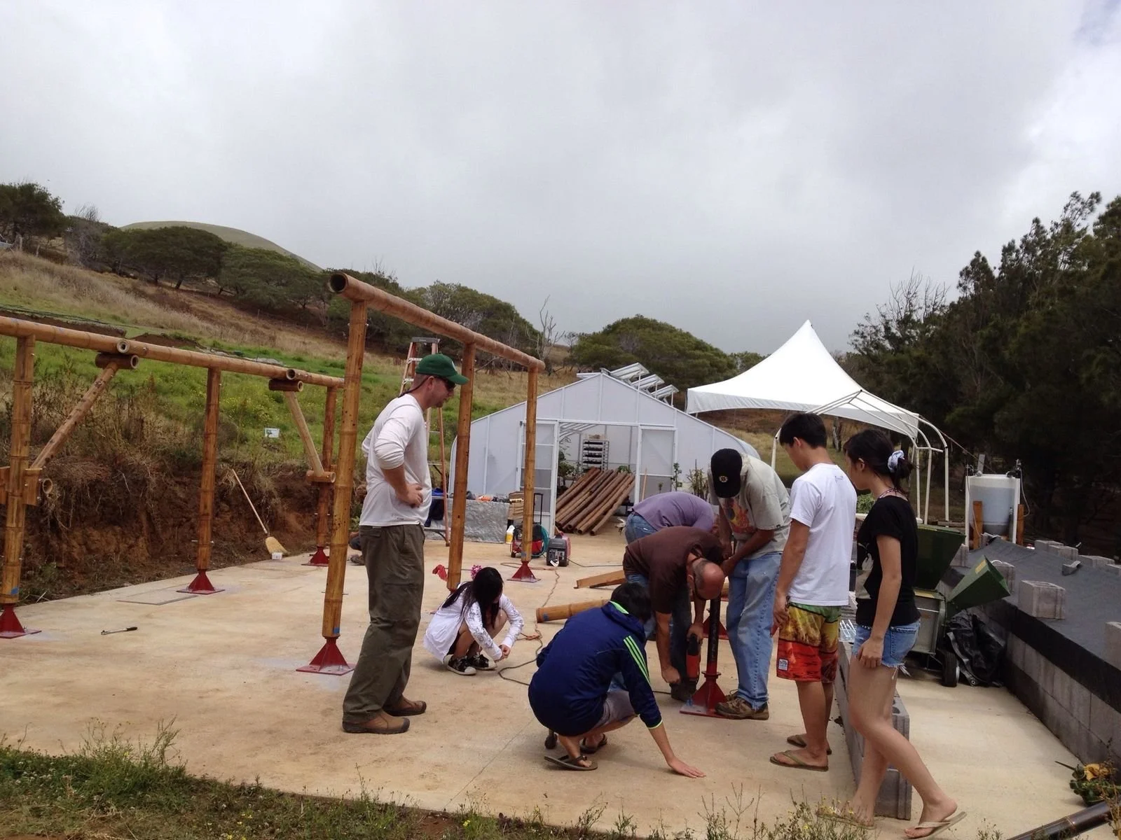 Students and adults building together at HPA