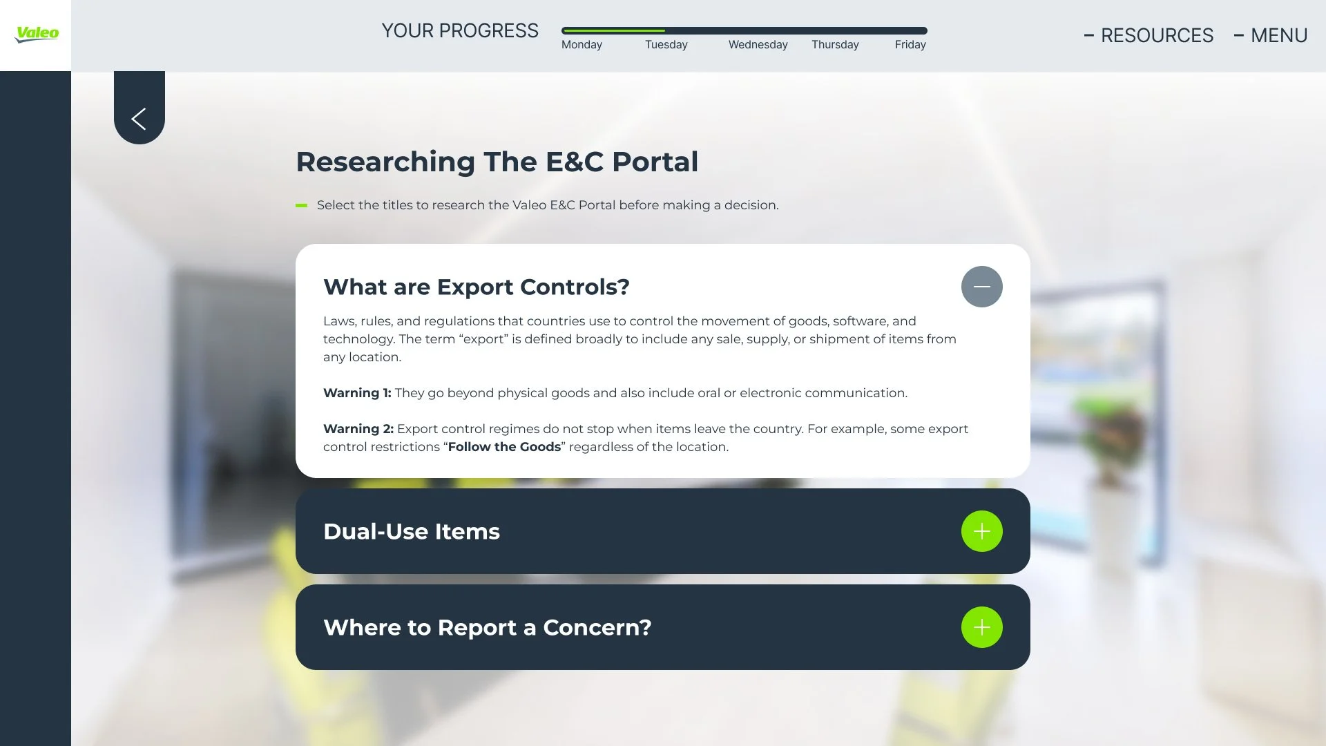 Export-control guidance in an expandable topic panel