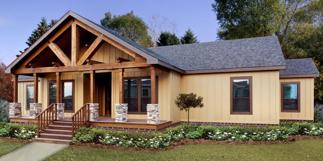 Koinonia DVT-8408B manufactured home exterior, sold by Hercules Mobile Homes of Florida in East Palatka and financed through BuildBuyRefi.com
