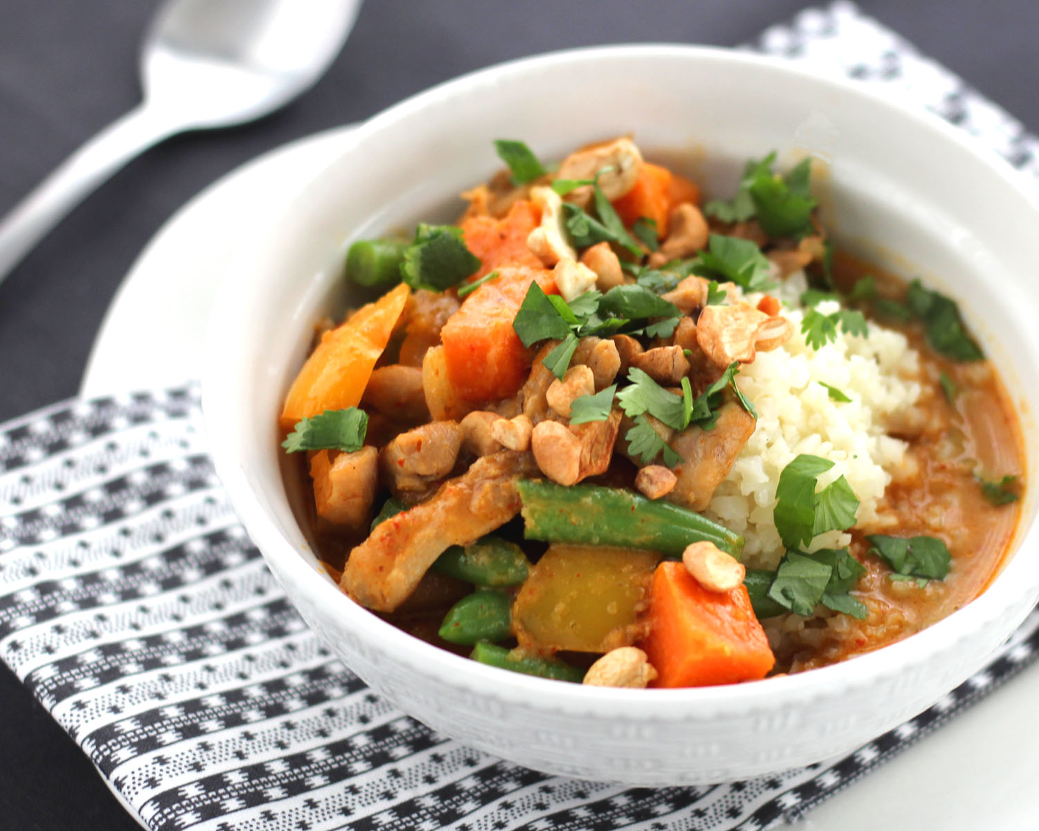 Red Curry Chicken and Vegetable Bowls