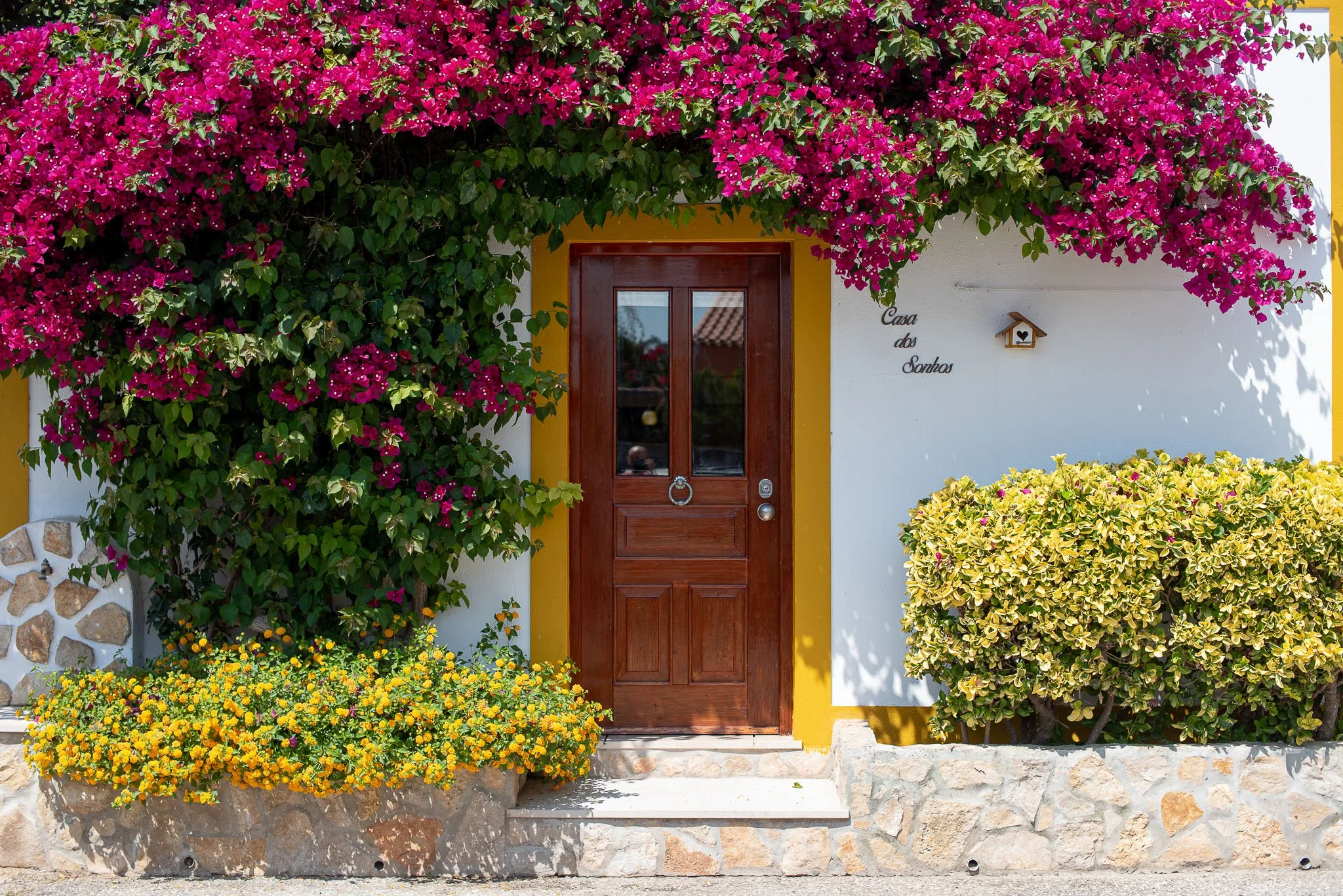 Casa dos Sonhos front door