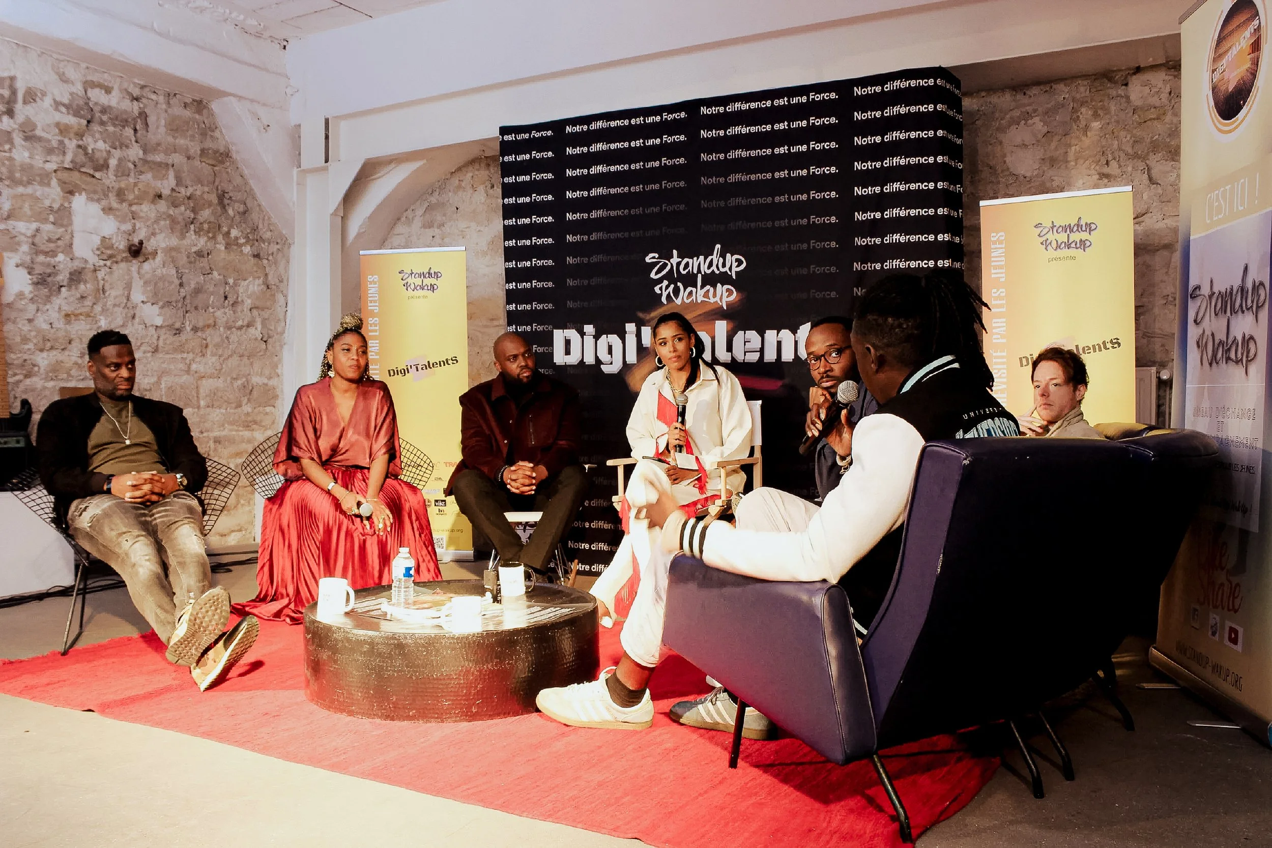 Discussion pendant un panel