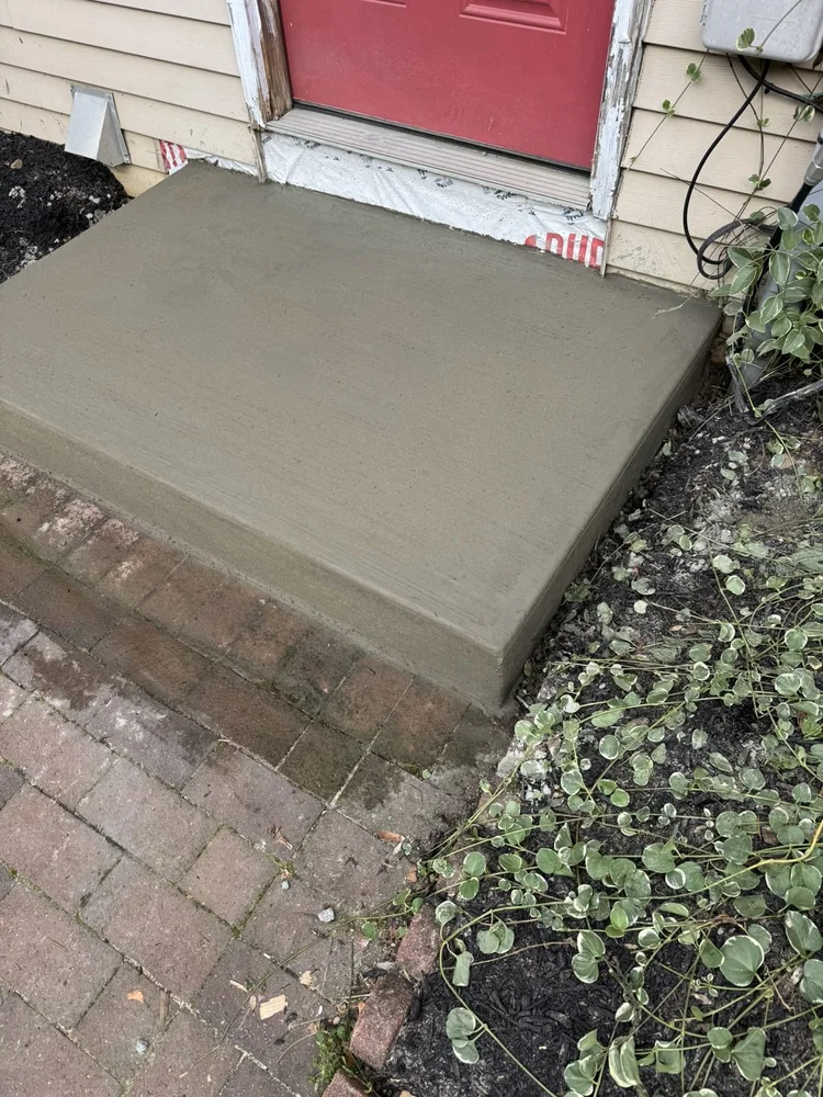 Fresh concrete step at the back door – Lower Macungie, PA four season room