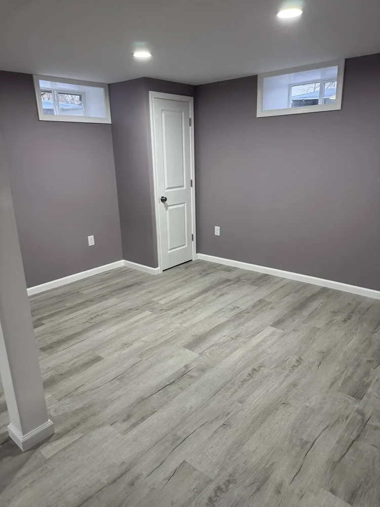 Basement bedroom with new windows – North Wales, PA basement remodel