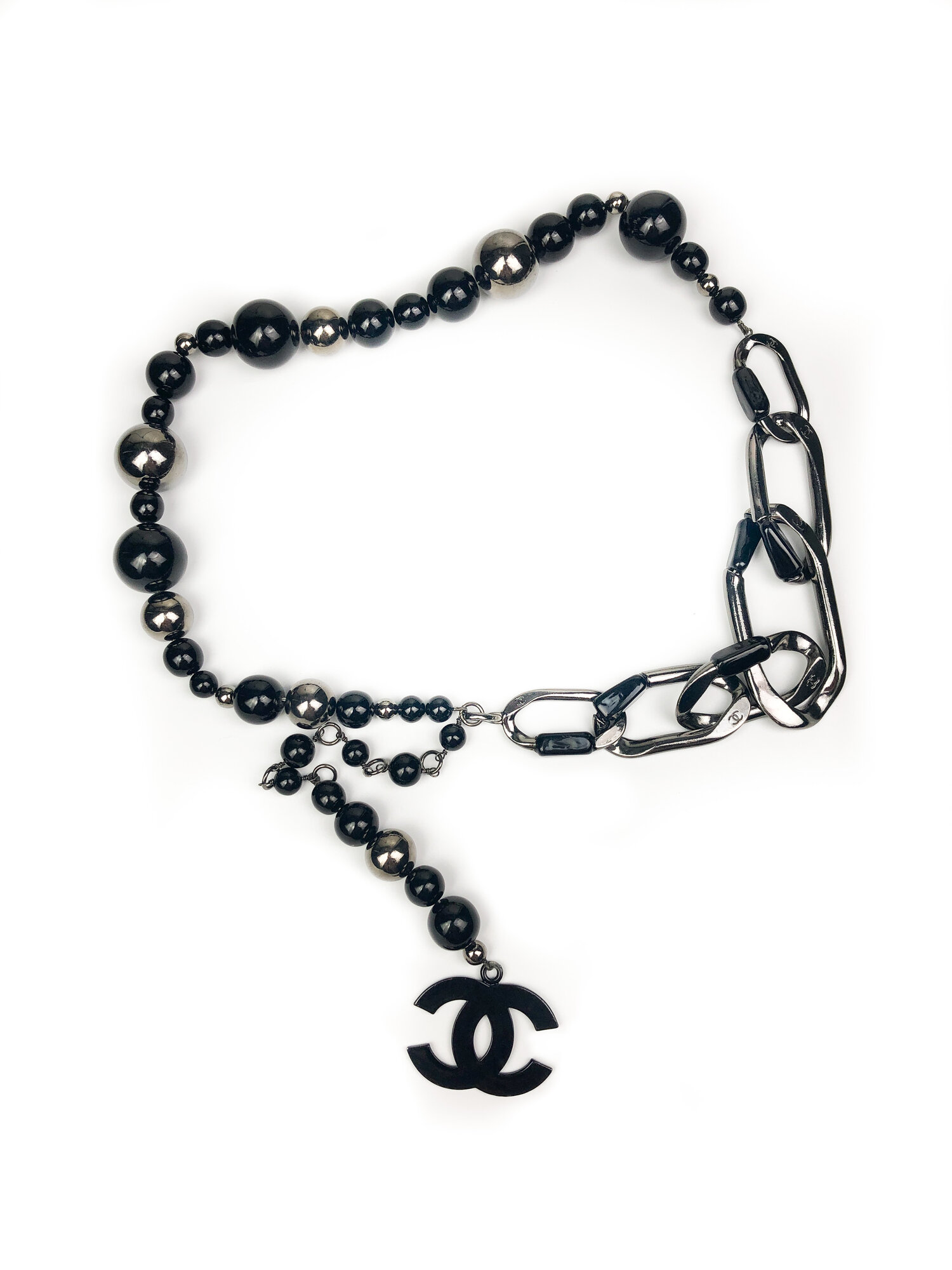 EXTREMELY RARE 1982 Authentic Vintage Chanel Black & Gold CC Dangling  Chain Belt — sororité.