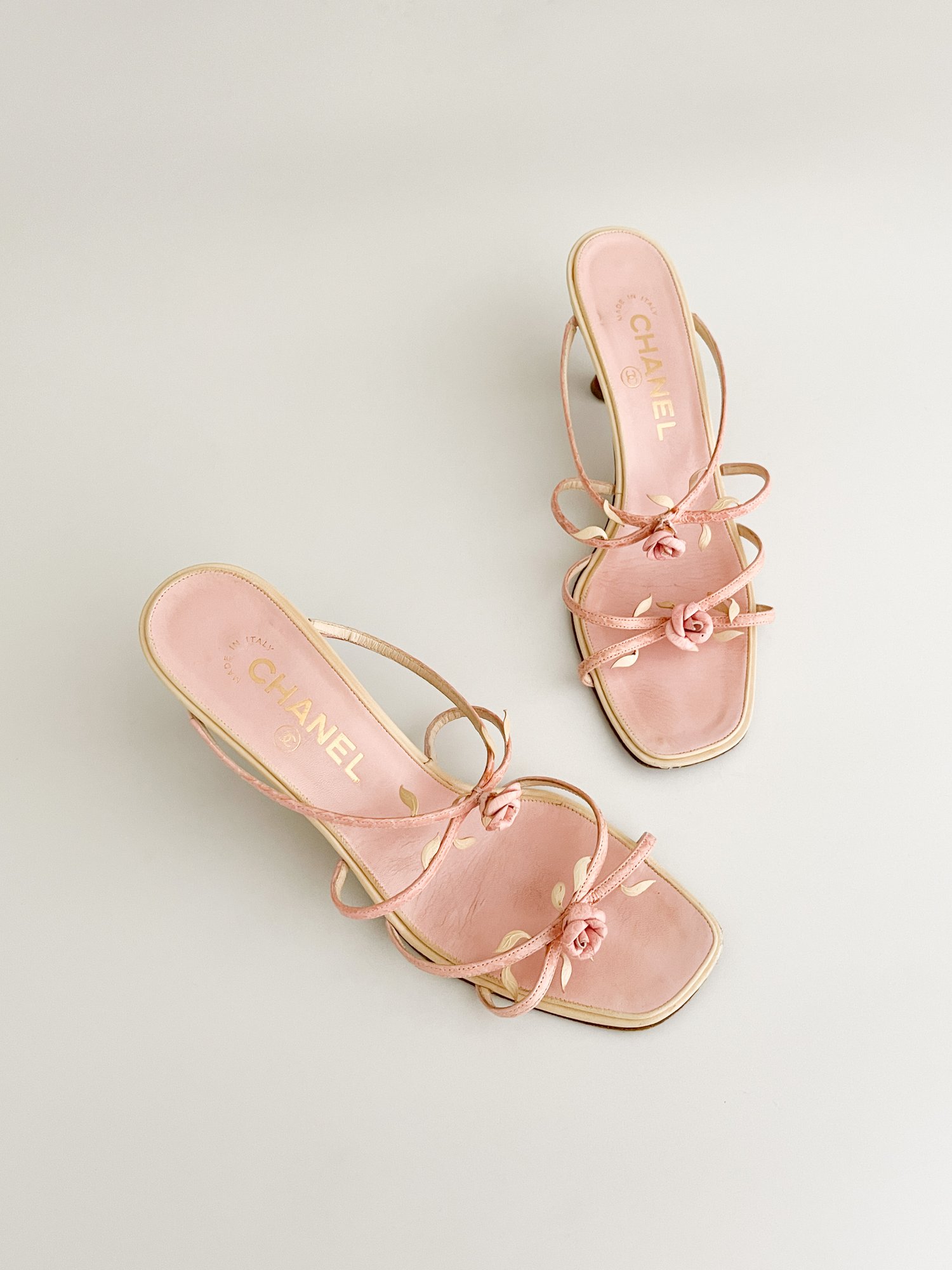 chanel pink flip flops 8