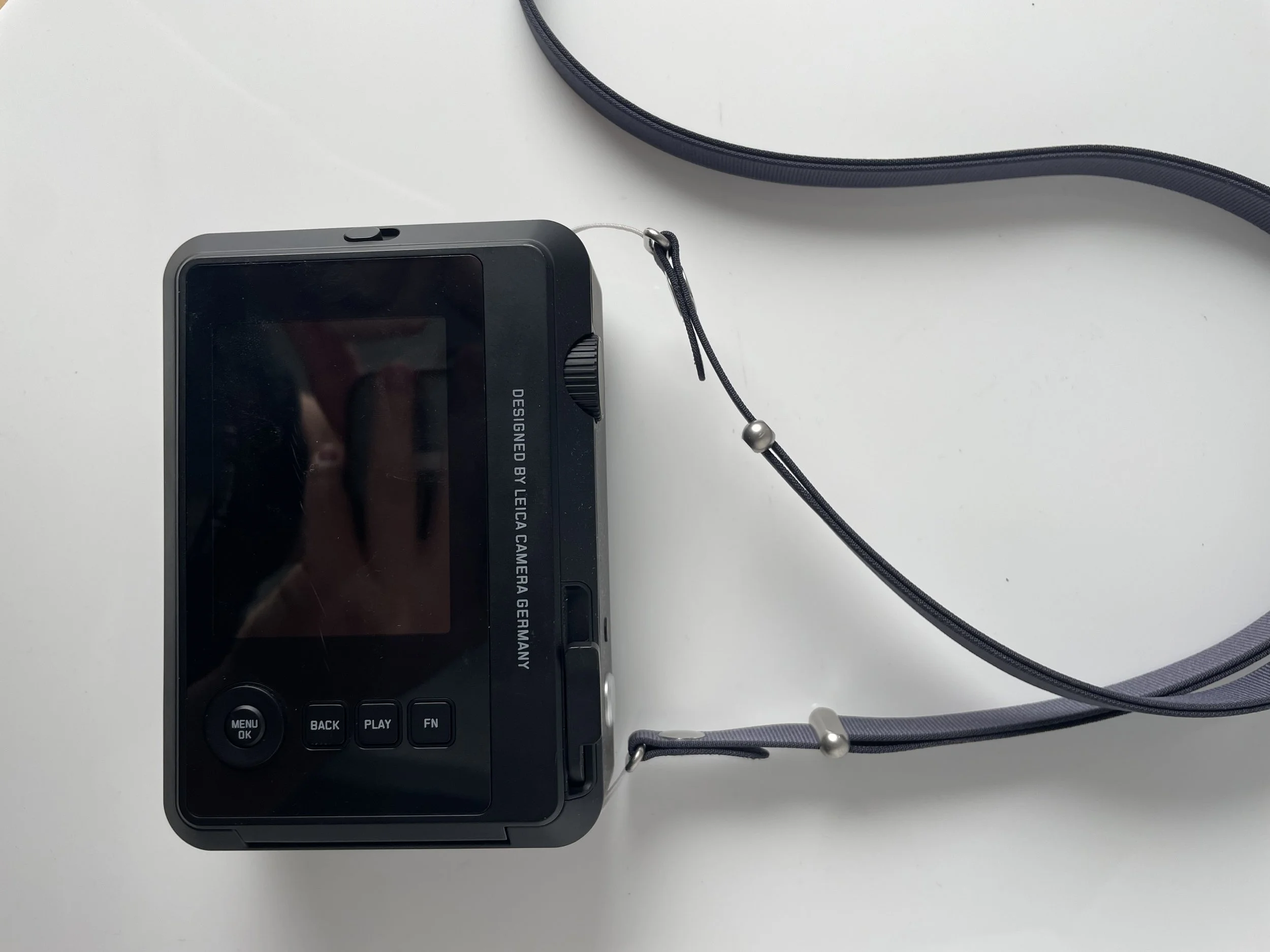 Leica Sofort 2 instant camera — IMG_2146