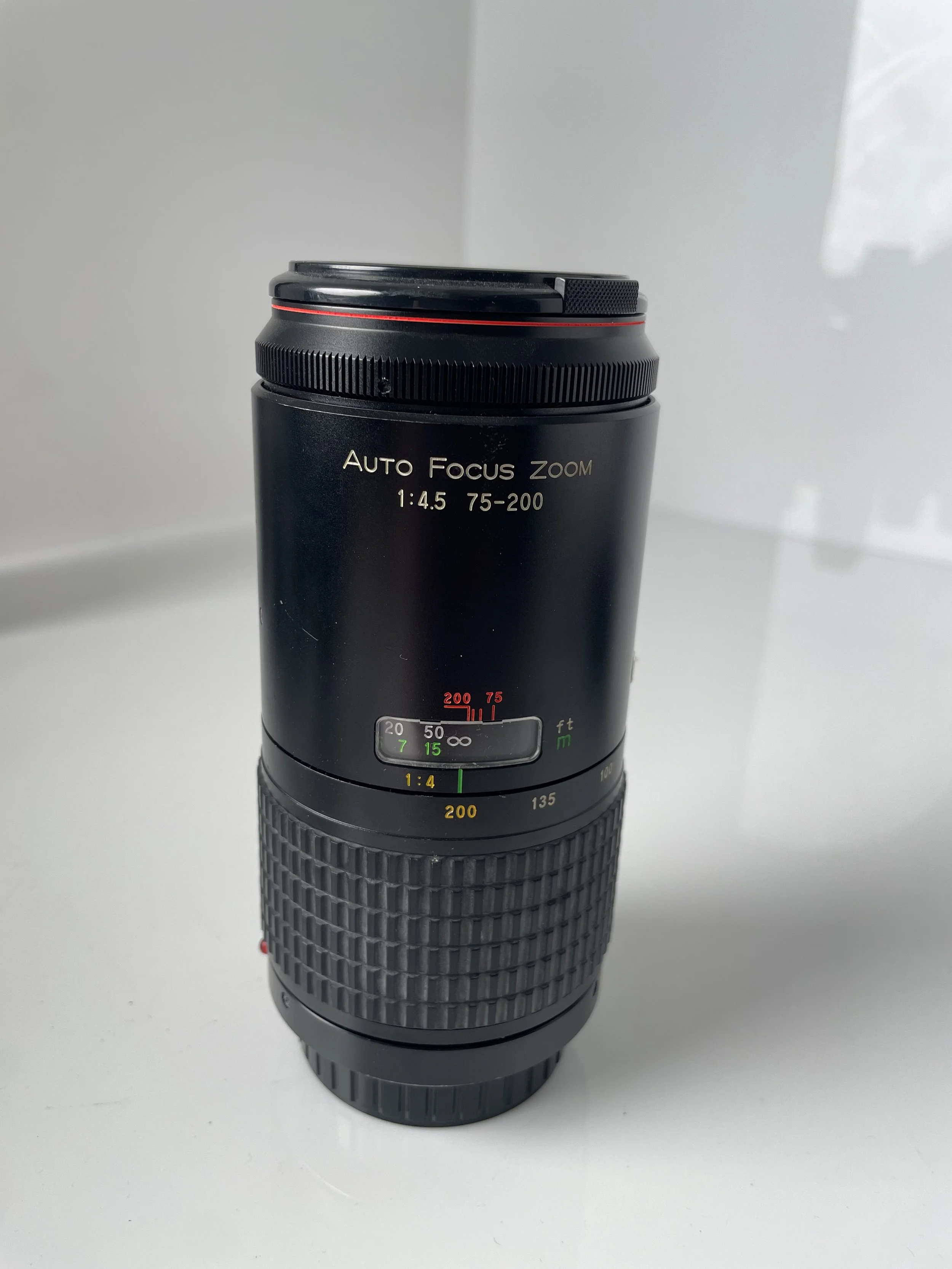 Platinum Optics 75–200mm, barrel view.