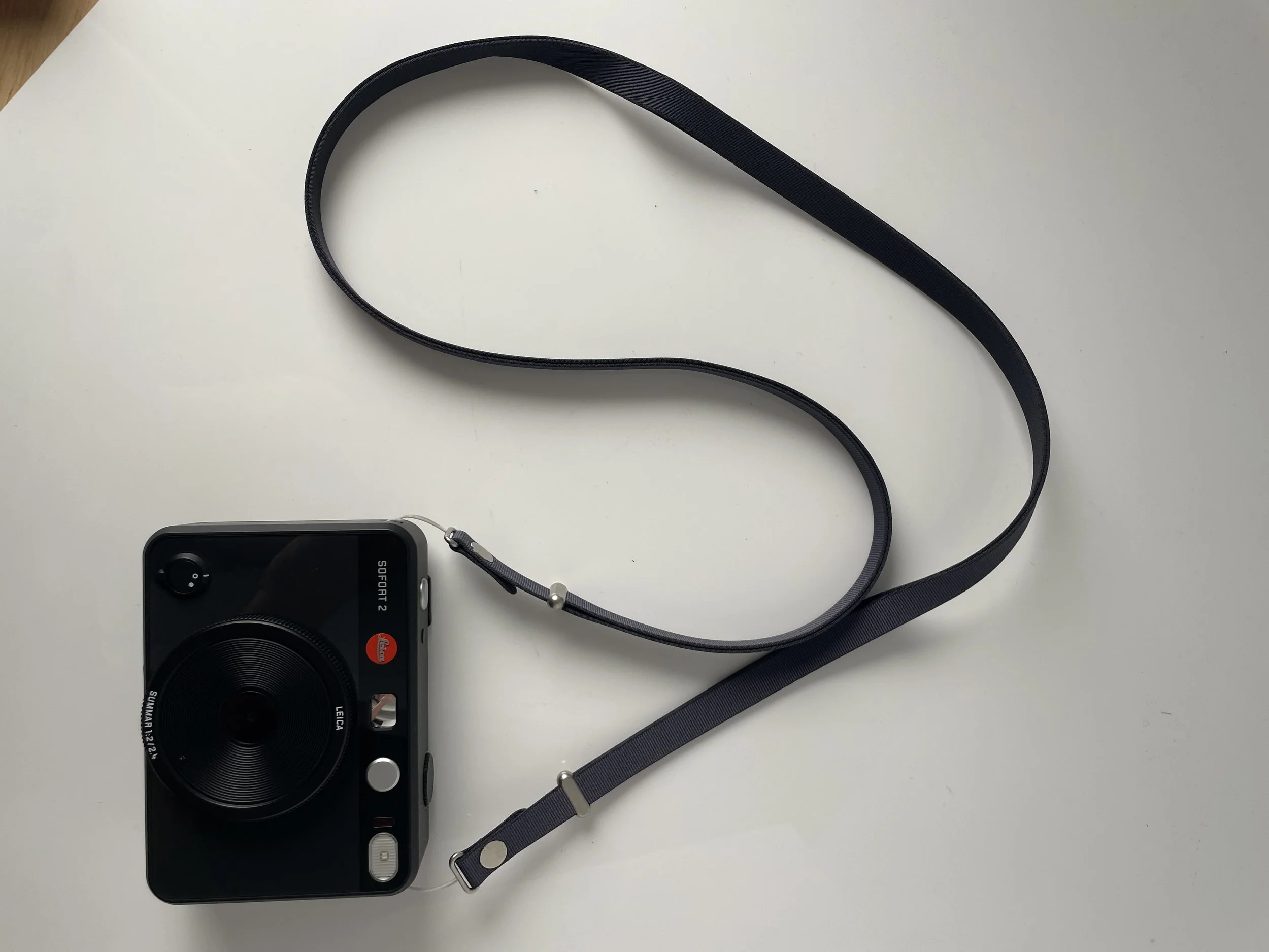 Leica Sofort 2 instant camera — IMG_2145