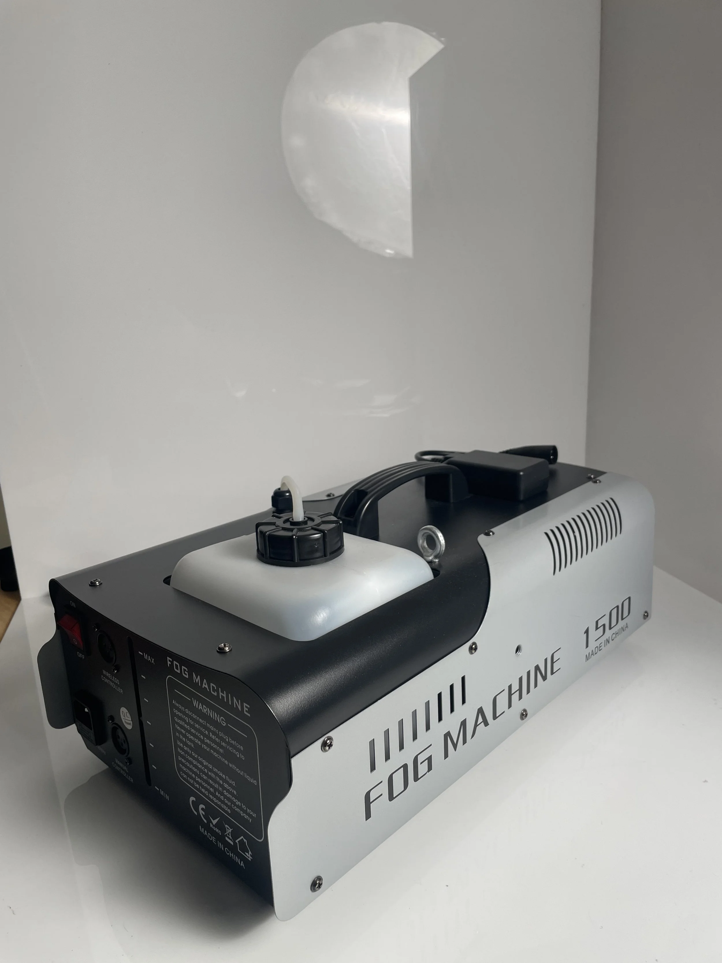 1500W fog machine. Operation and included remote to confirm.