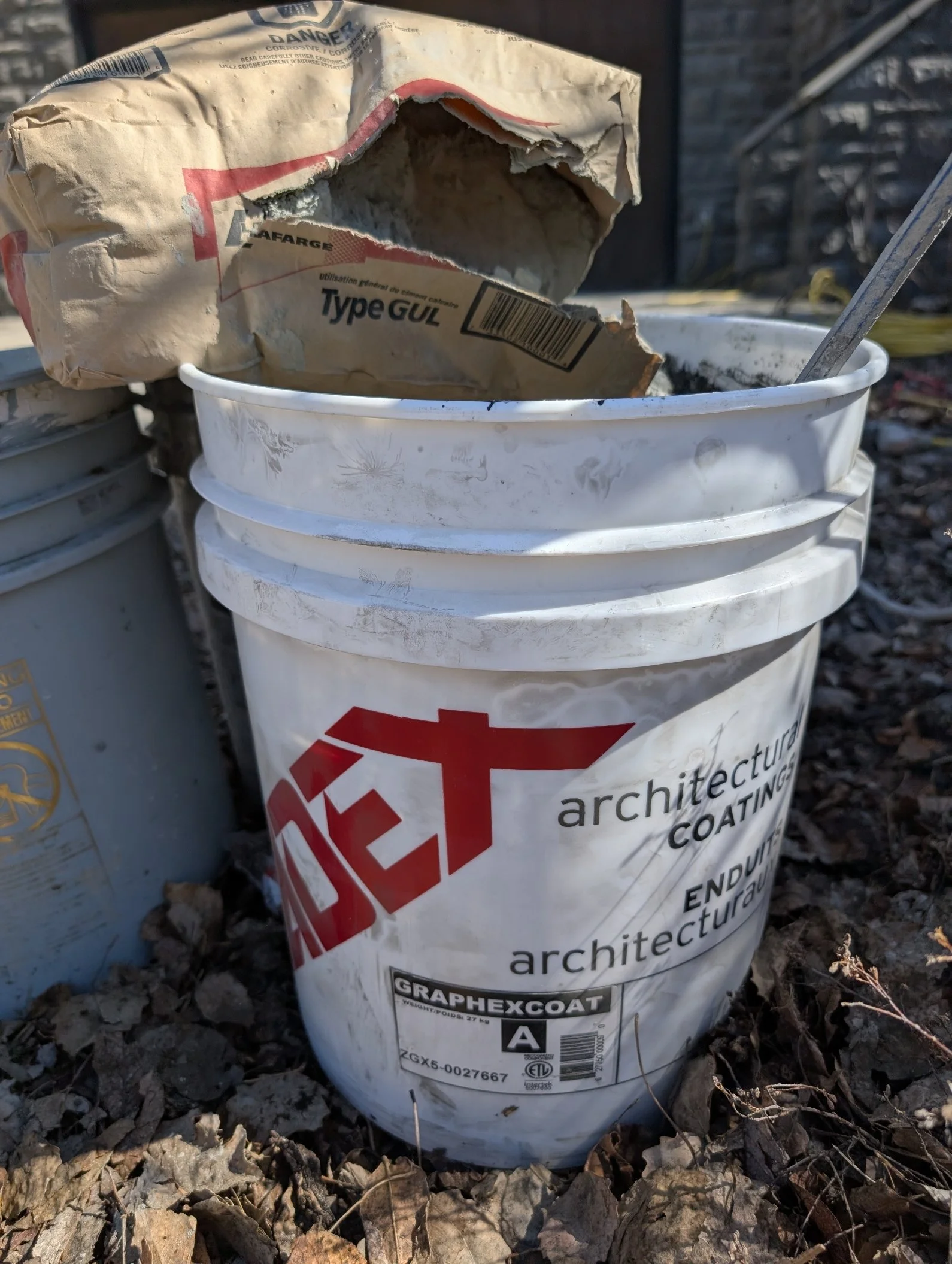 Application of ADEX GraphEx Coat A woodpecker protection system