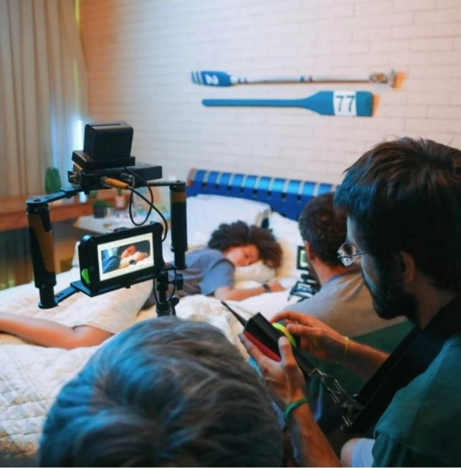Equipe da Mariposa Filmes em set de filmagem