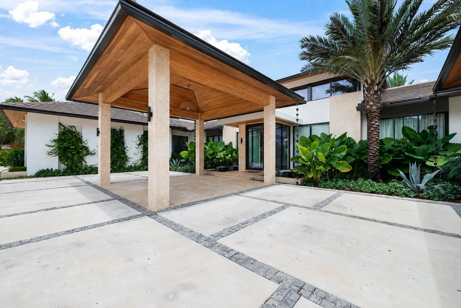 Tropical Modern · PC2
