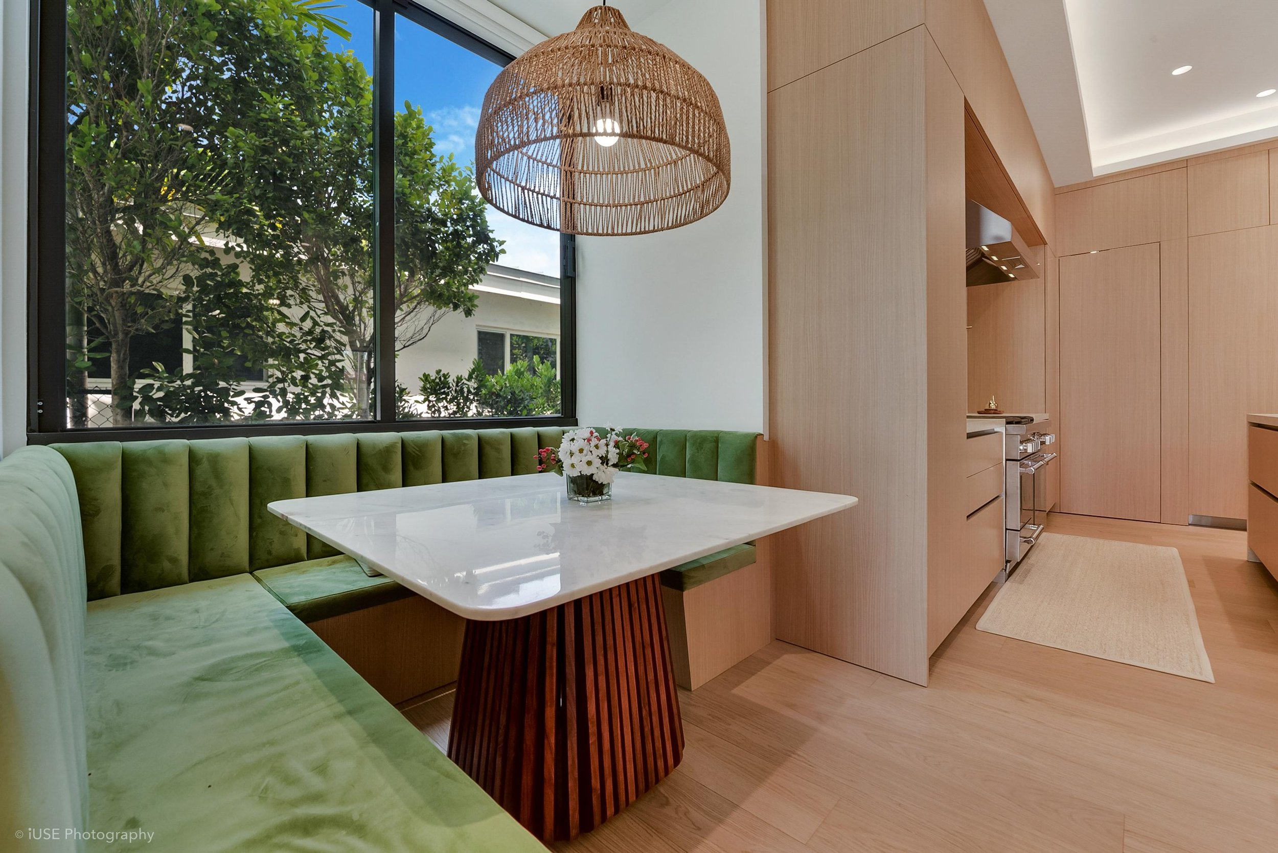 Tropical Modern · TR1
