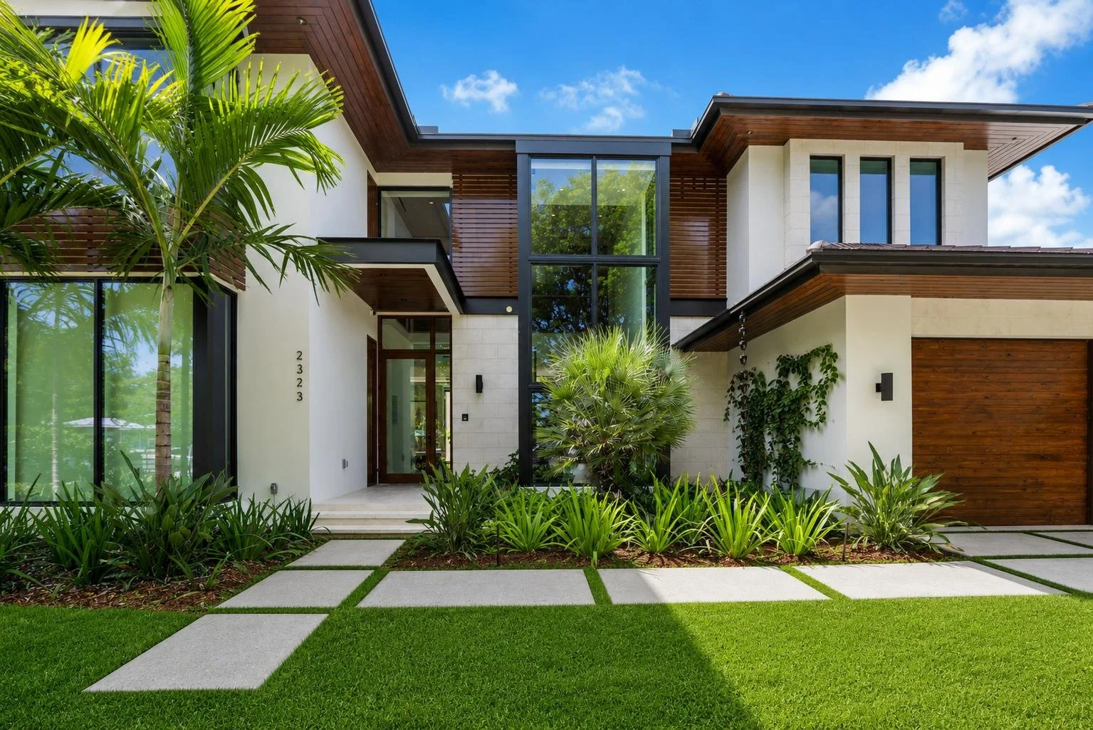 Tropical Modern · TR1