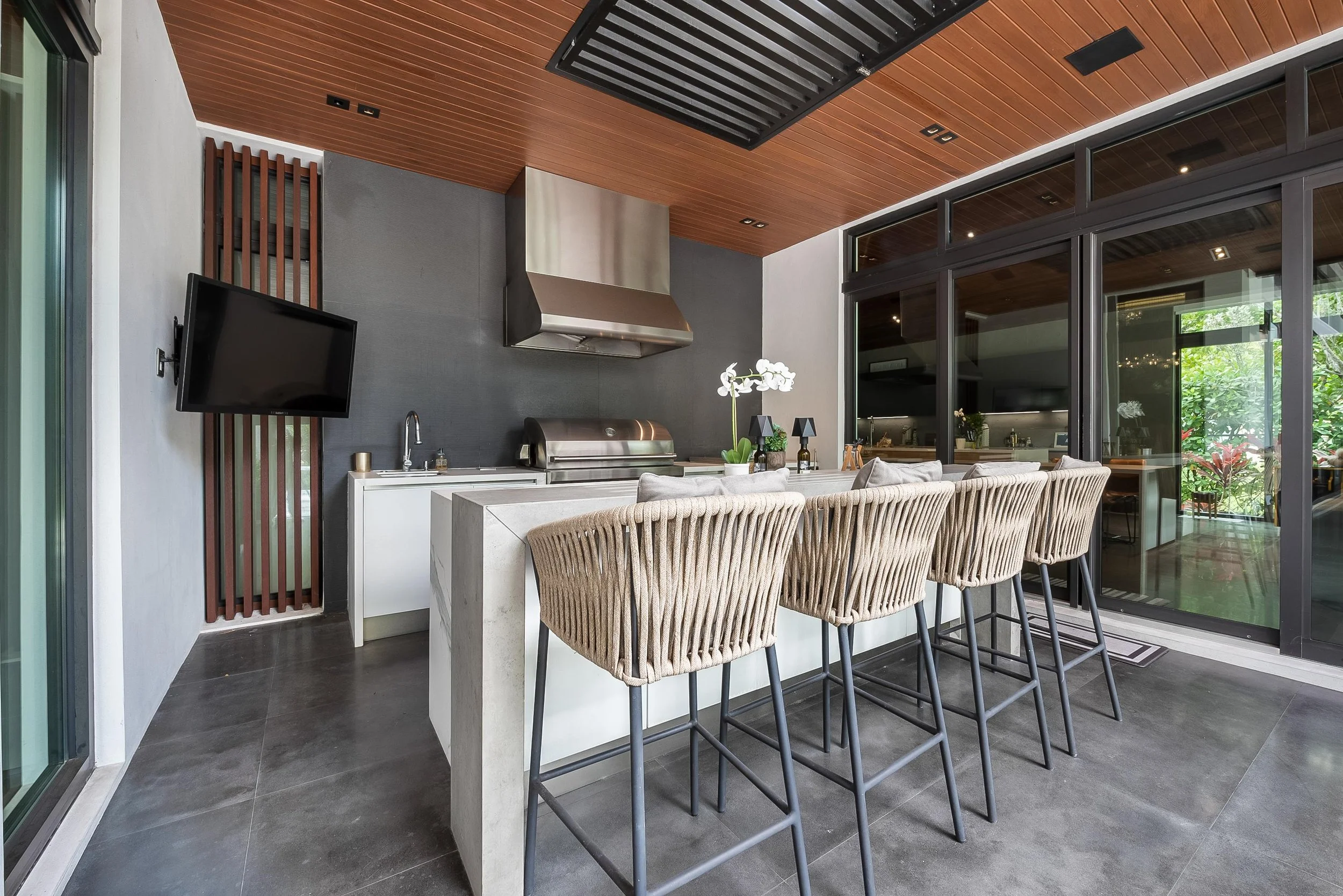 Tropical Modern · MD1