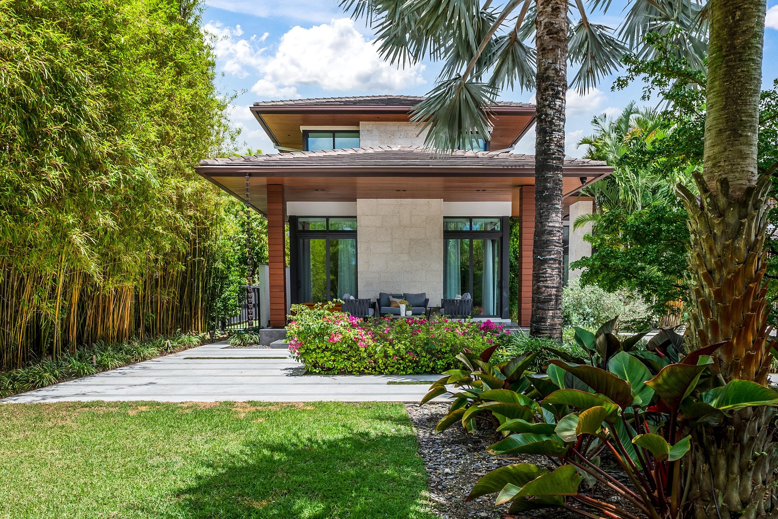 Tropical Modern · MD1