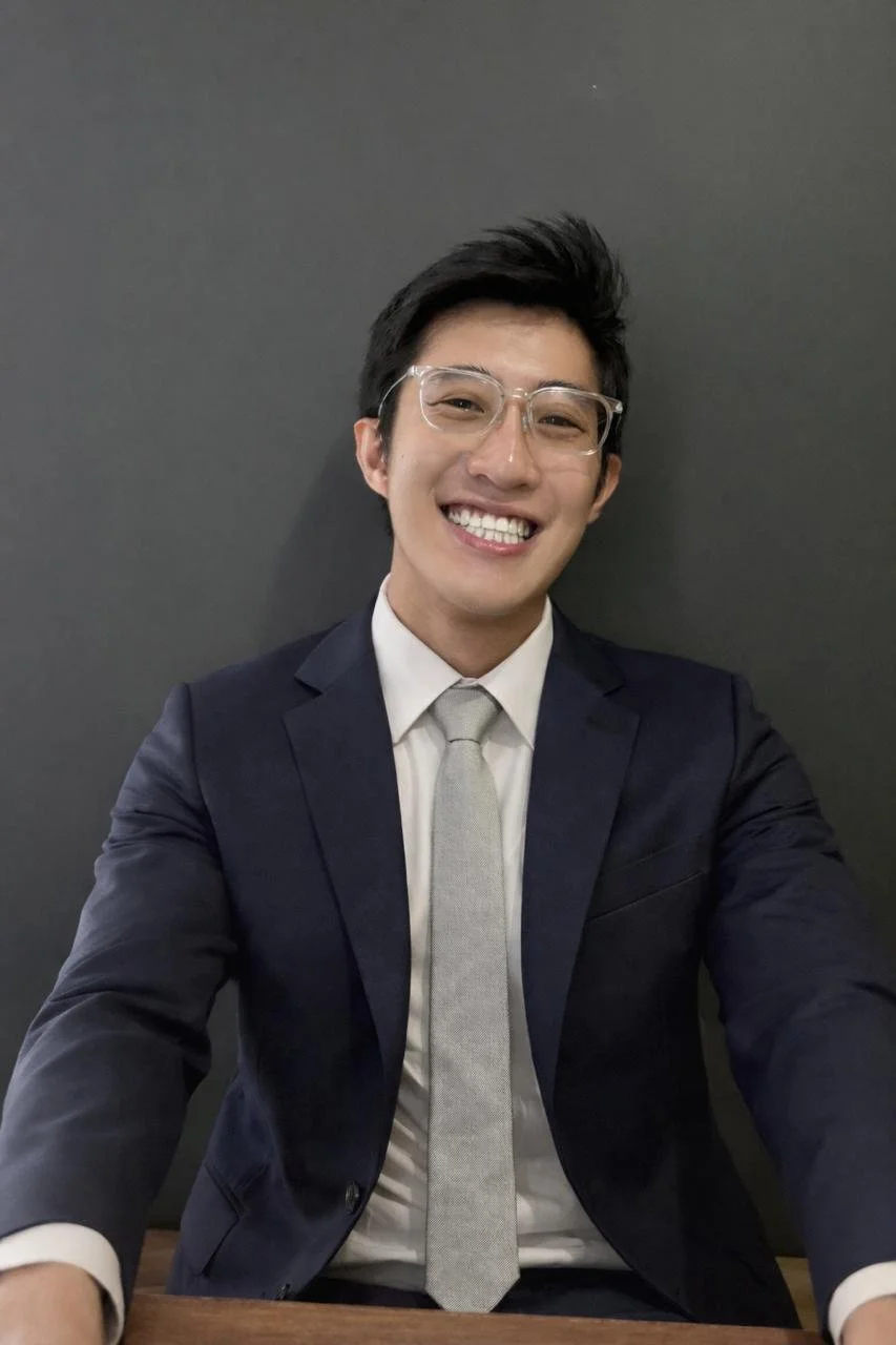 Mr Clarence — Senior Tutor, ETG Economics