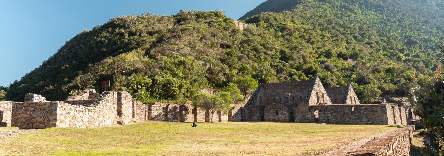 Peru ruins landscape