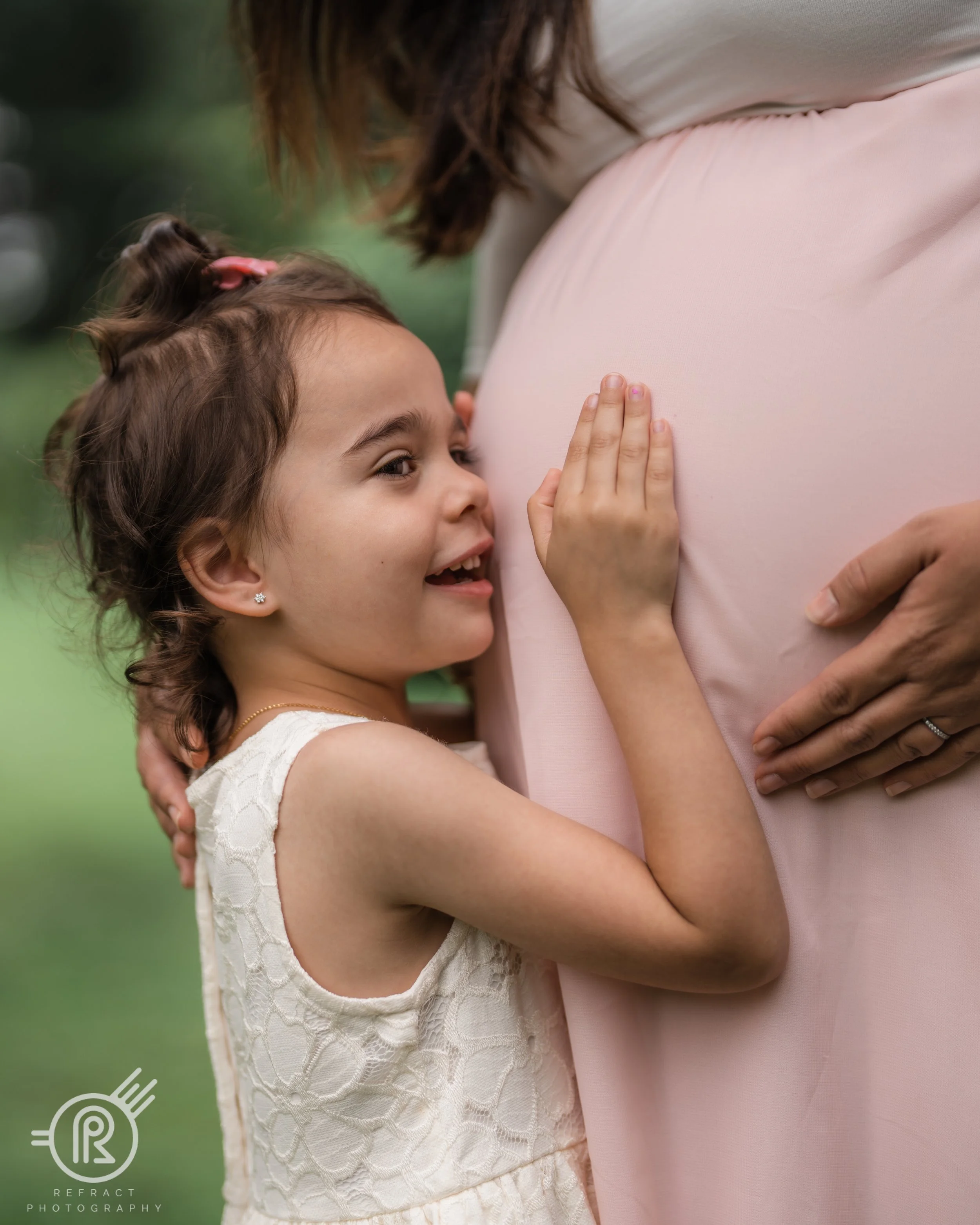 Maternity portrait by Refract Photography