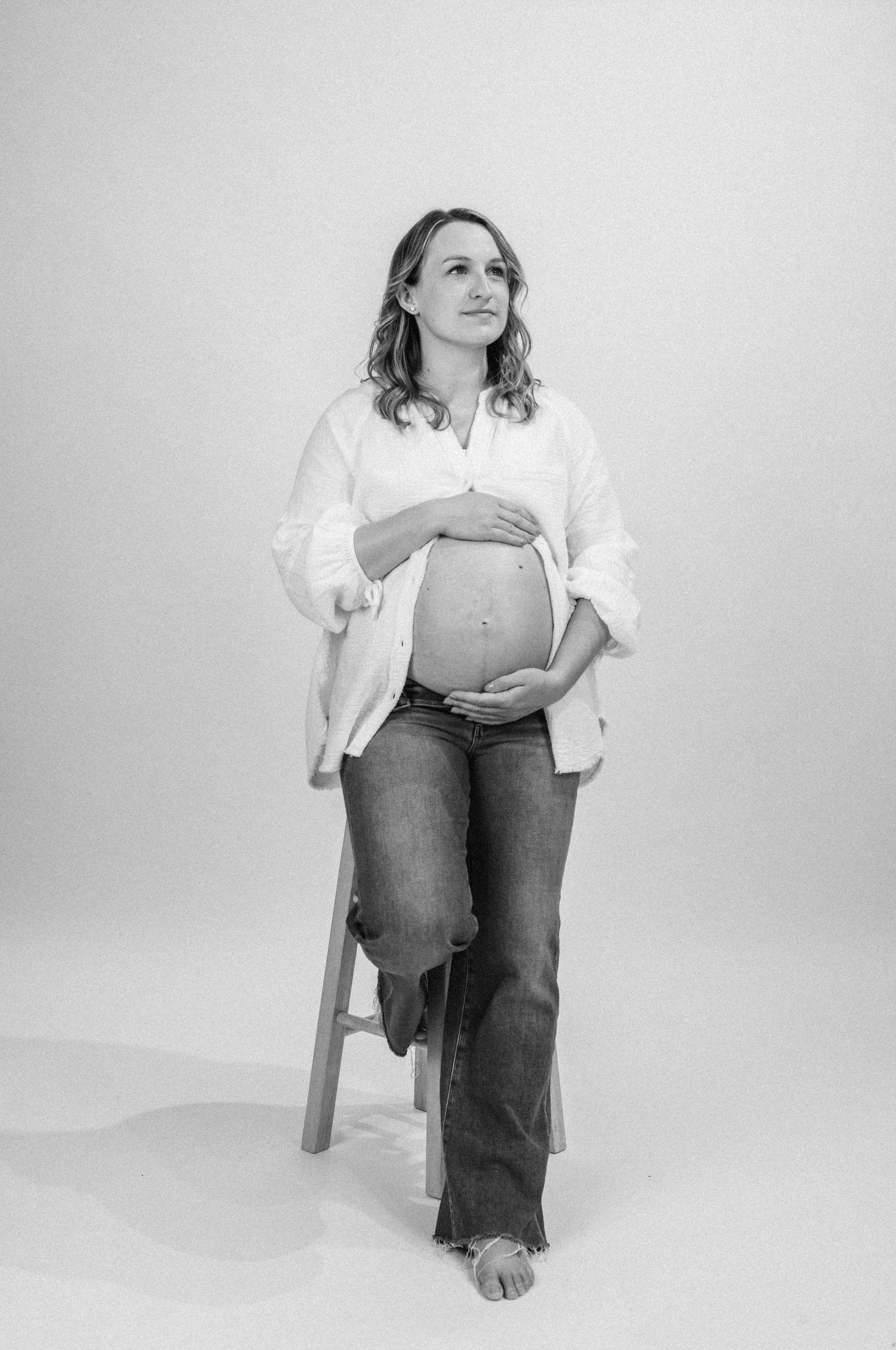 Maternity portrait by Refract Photography