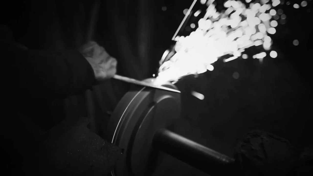Frame 8 of 14: The curved blade on the wheel