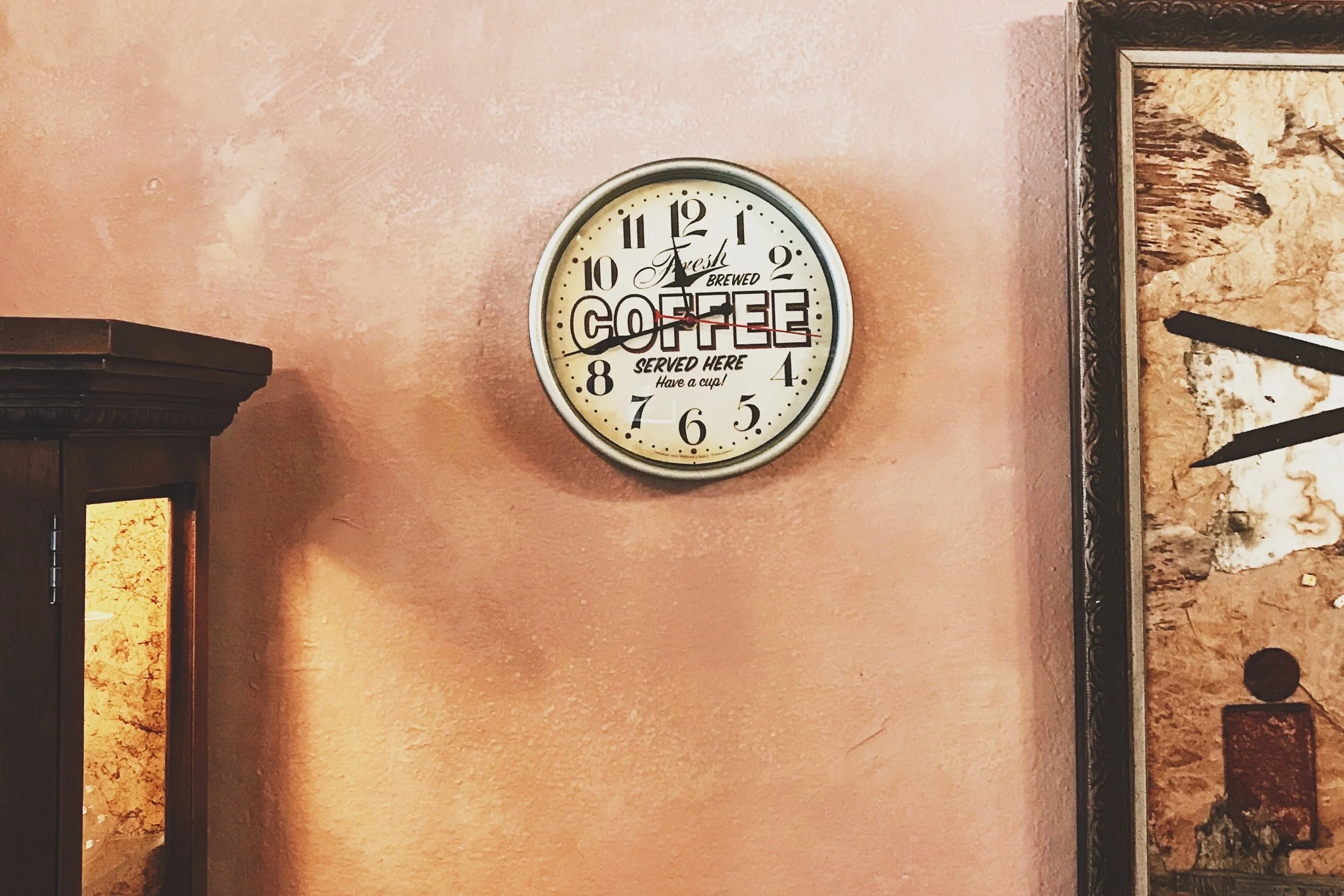 The clock is the door