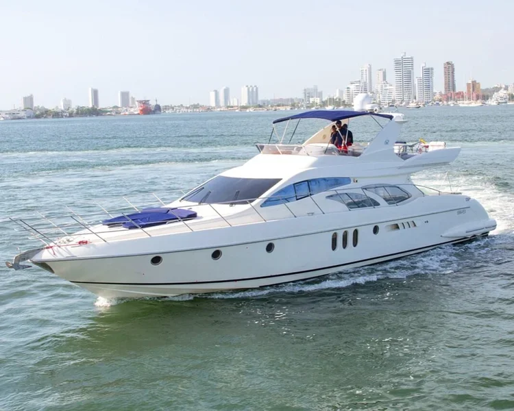 62’ AZIMUT FLY