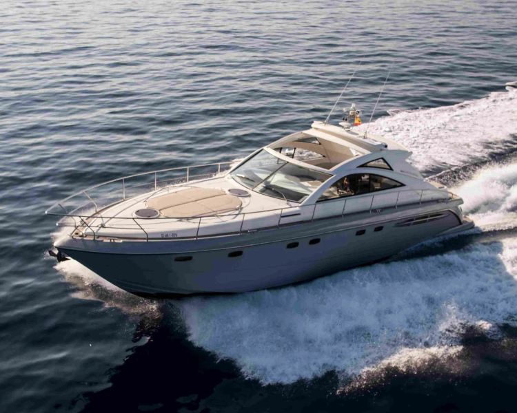 52' Fairline