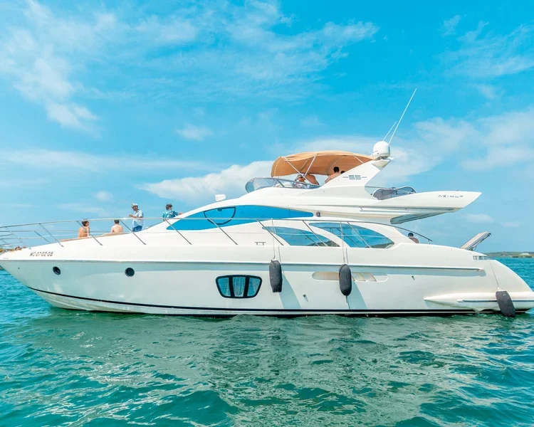 55’ AZIMUT