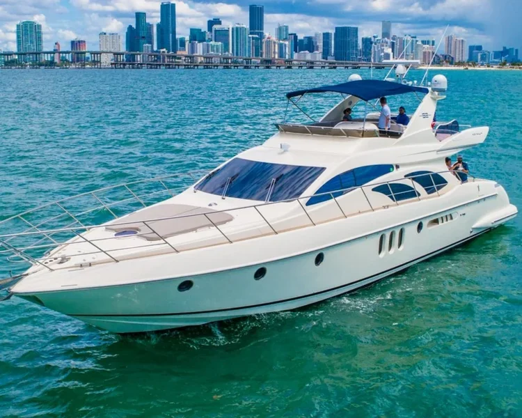 62’ Azimut Fly