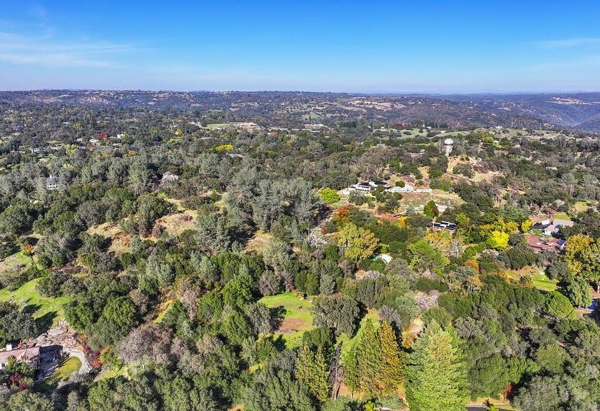 Rural Loomis Properties