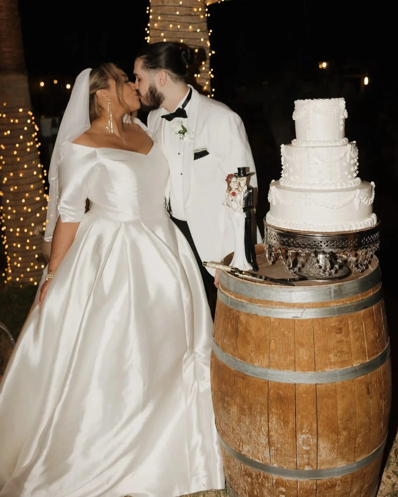 Bride and groom sharing a memorable wedding moment at Villa de la Meza