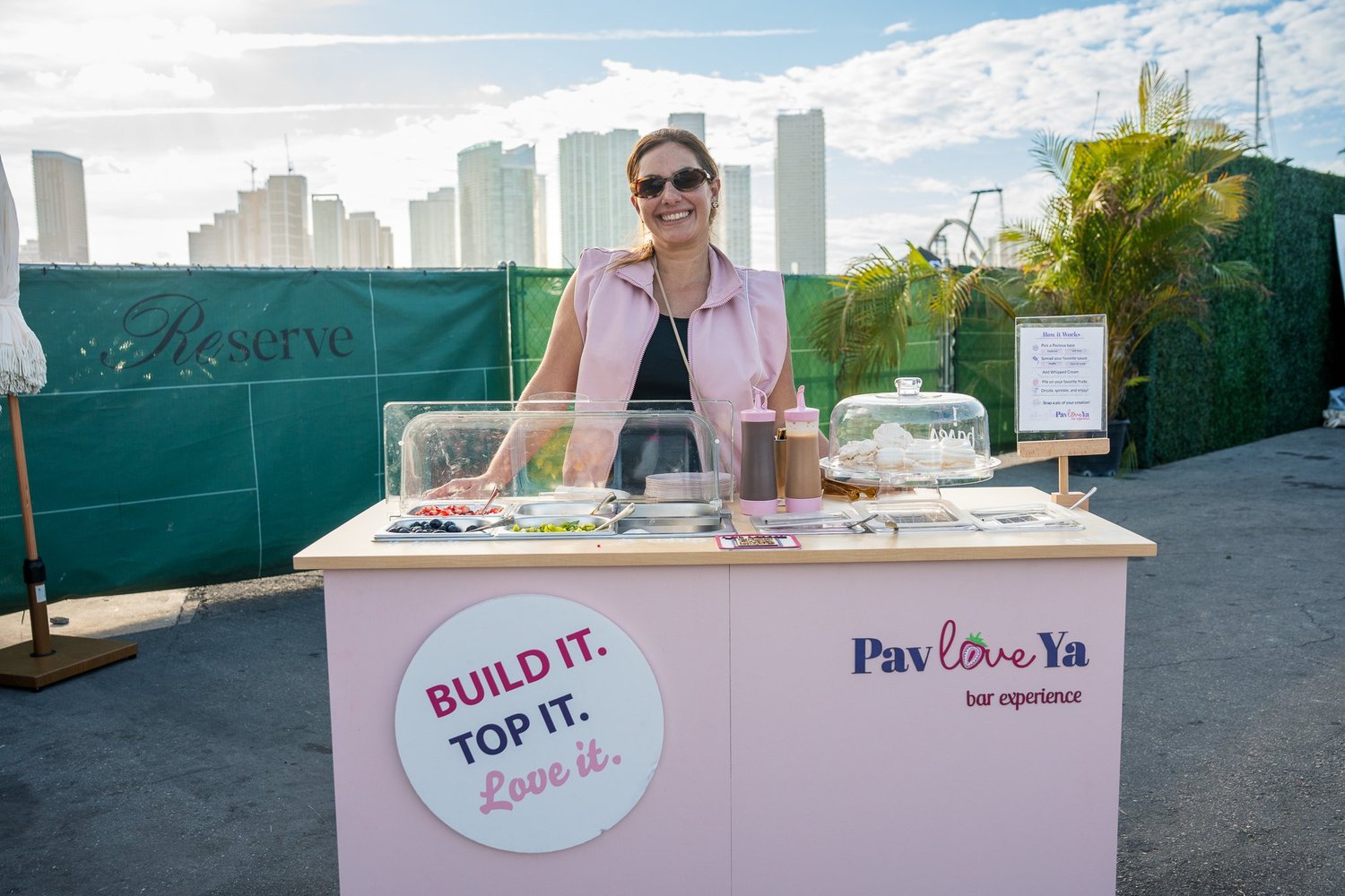 Smoothie and refreshment bar