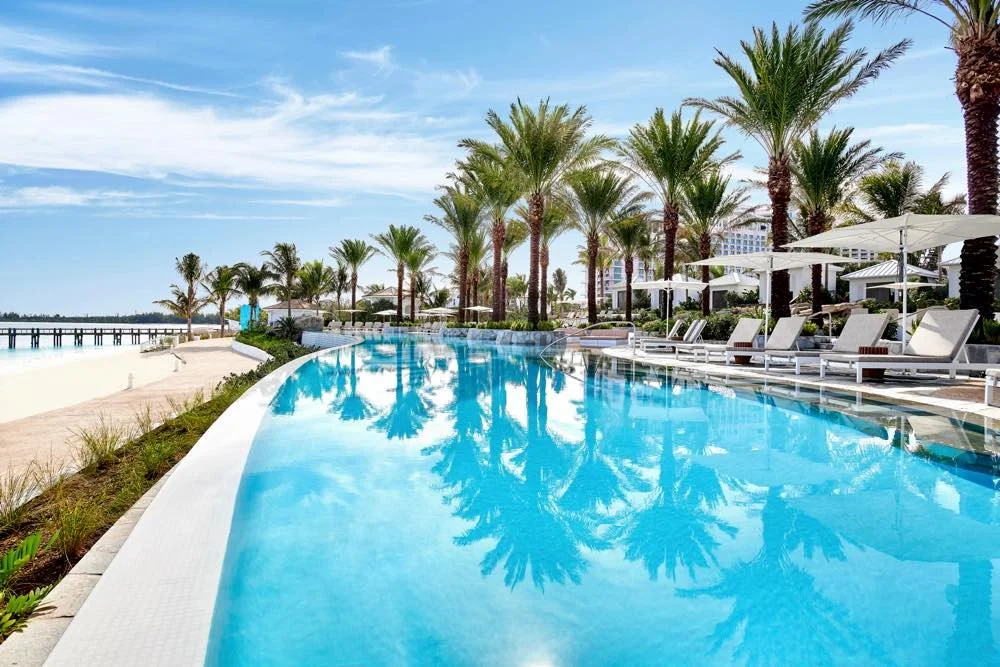 Pool & Beach