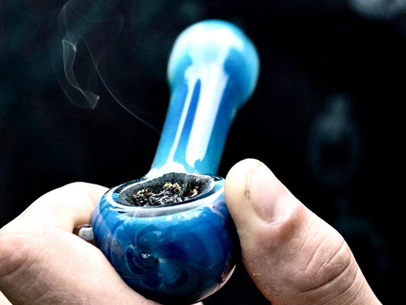 How to clean a hash pipe