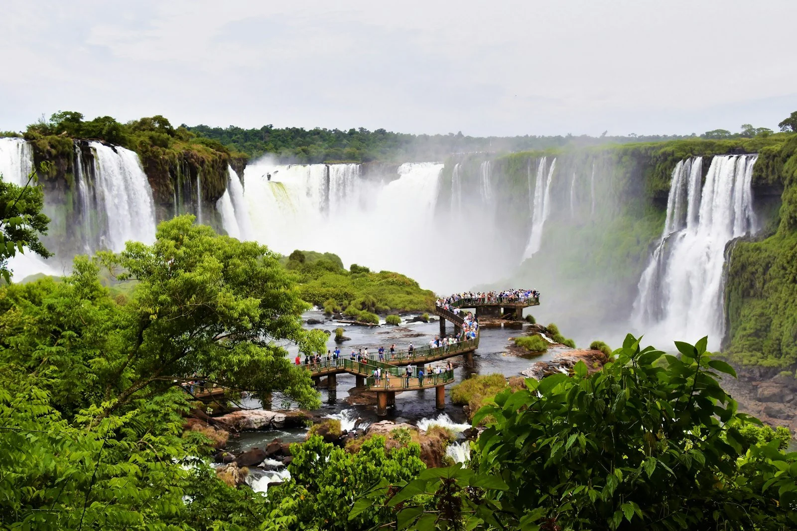 Iguazú Falls thundering through the rainforest