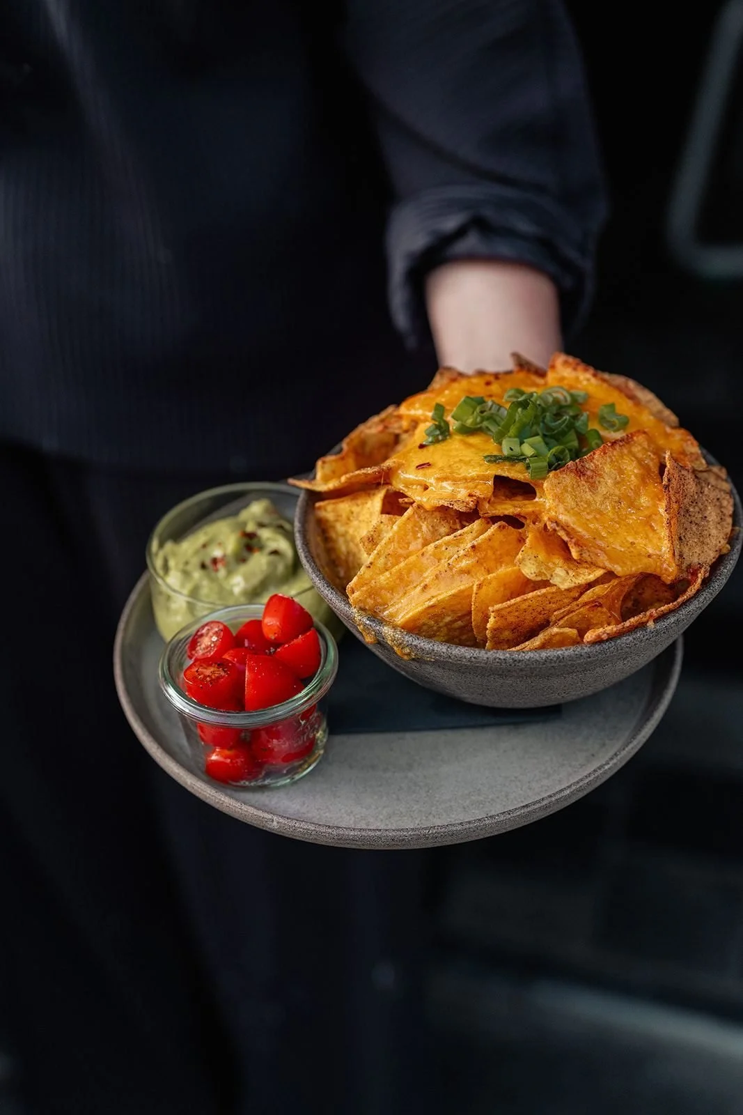 Huisgemaakte nacho's met guacamole bij Win