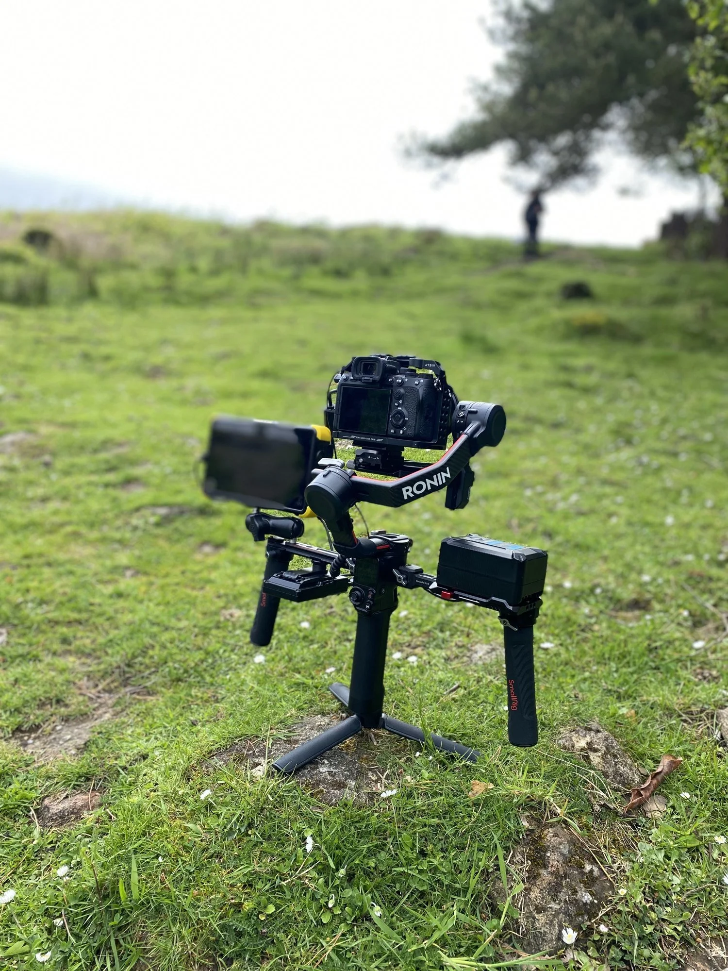 DJI RS 4 Pro gimbal with monitor, ready for hire