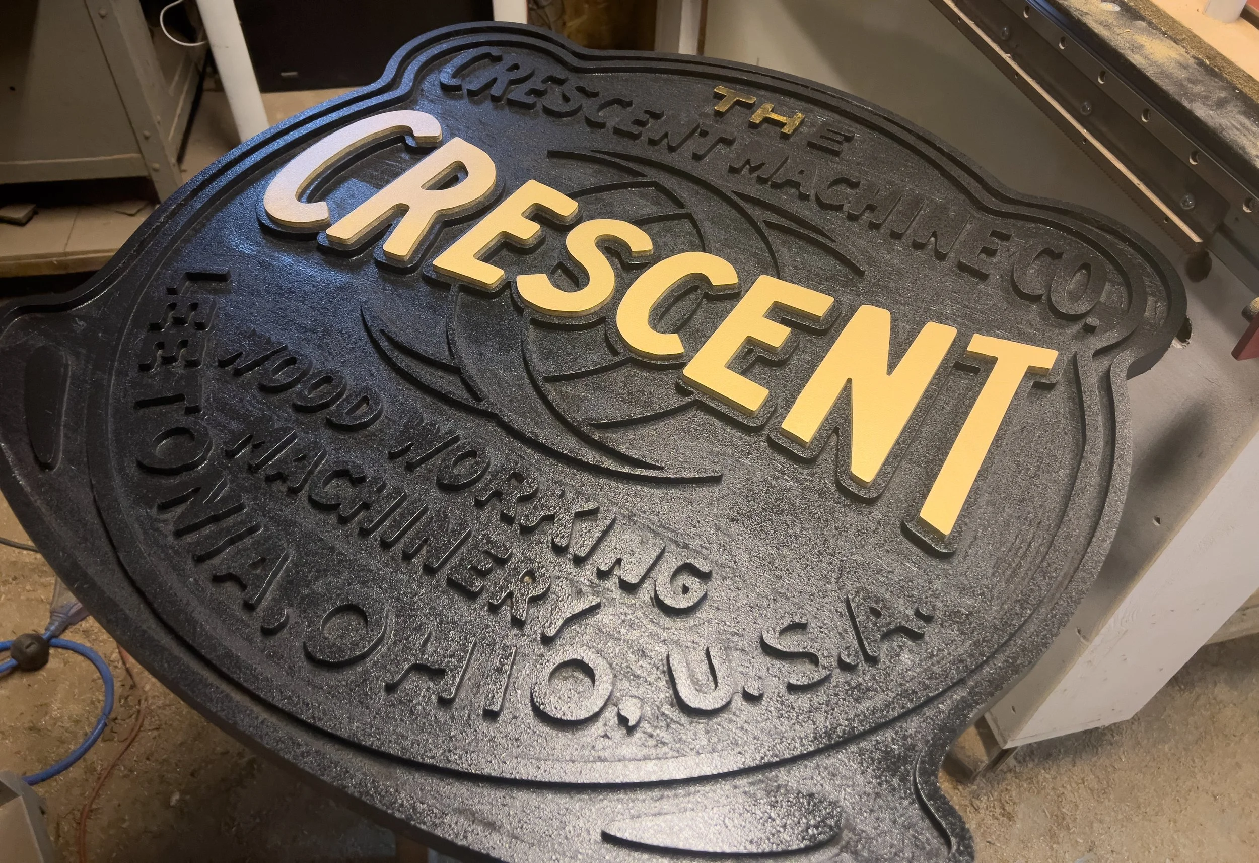 MrSawdust__Signs__Emblems__Crescent__Vin