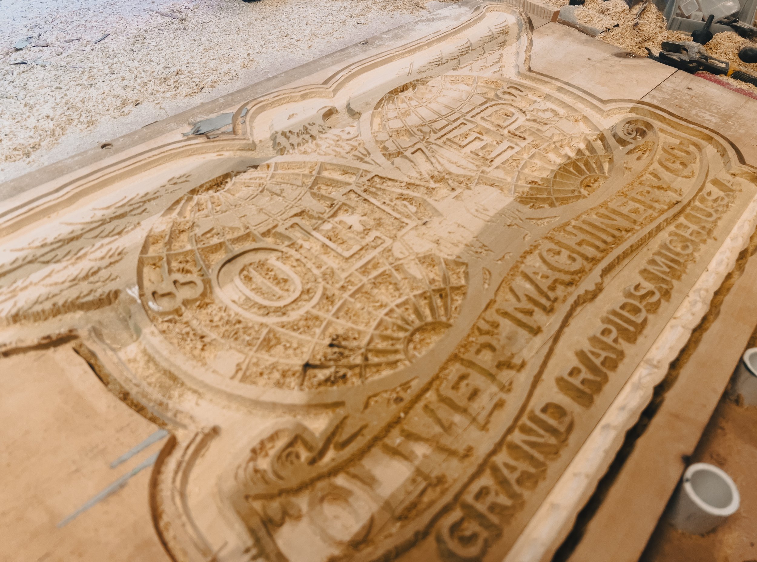 MrSawdust__Signs__Emblems__Oliver__Eagle