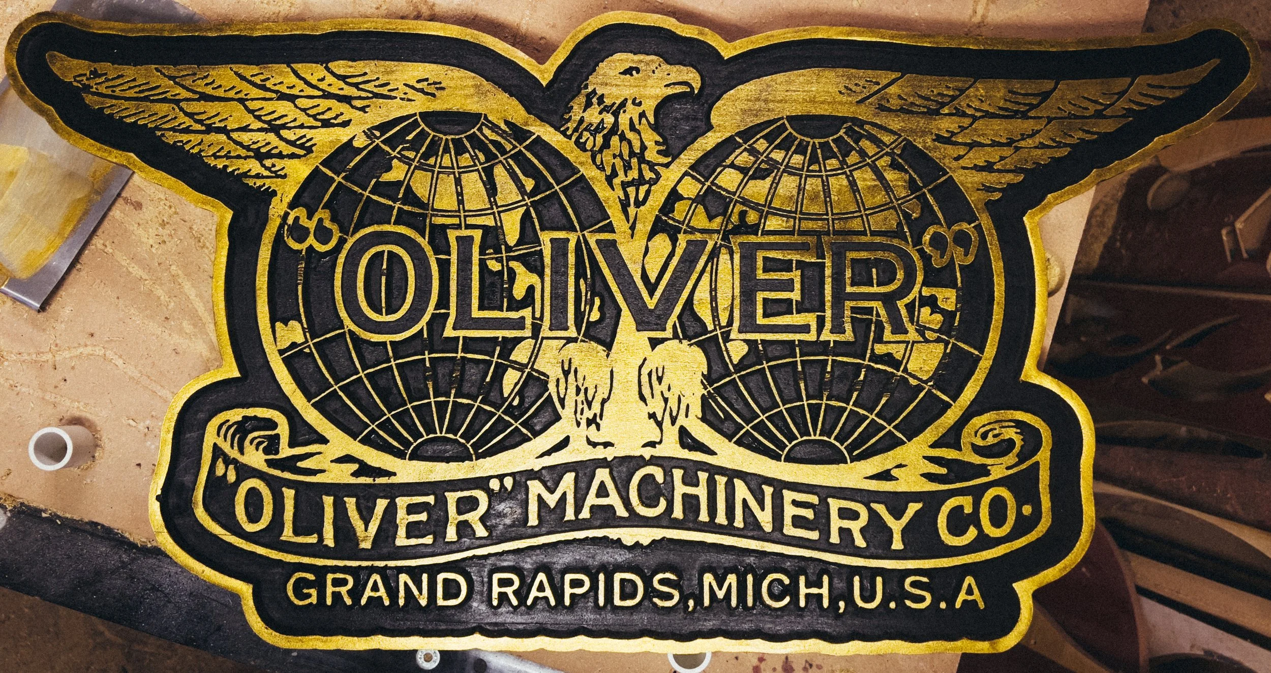 MrSawdust__Signs__Emblems__Oliver__Eagle