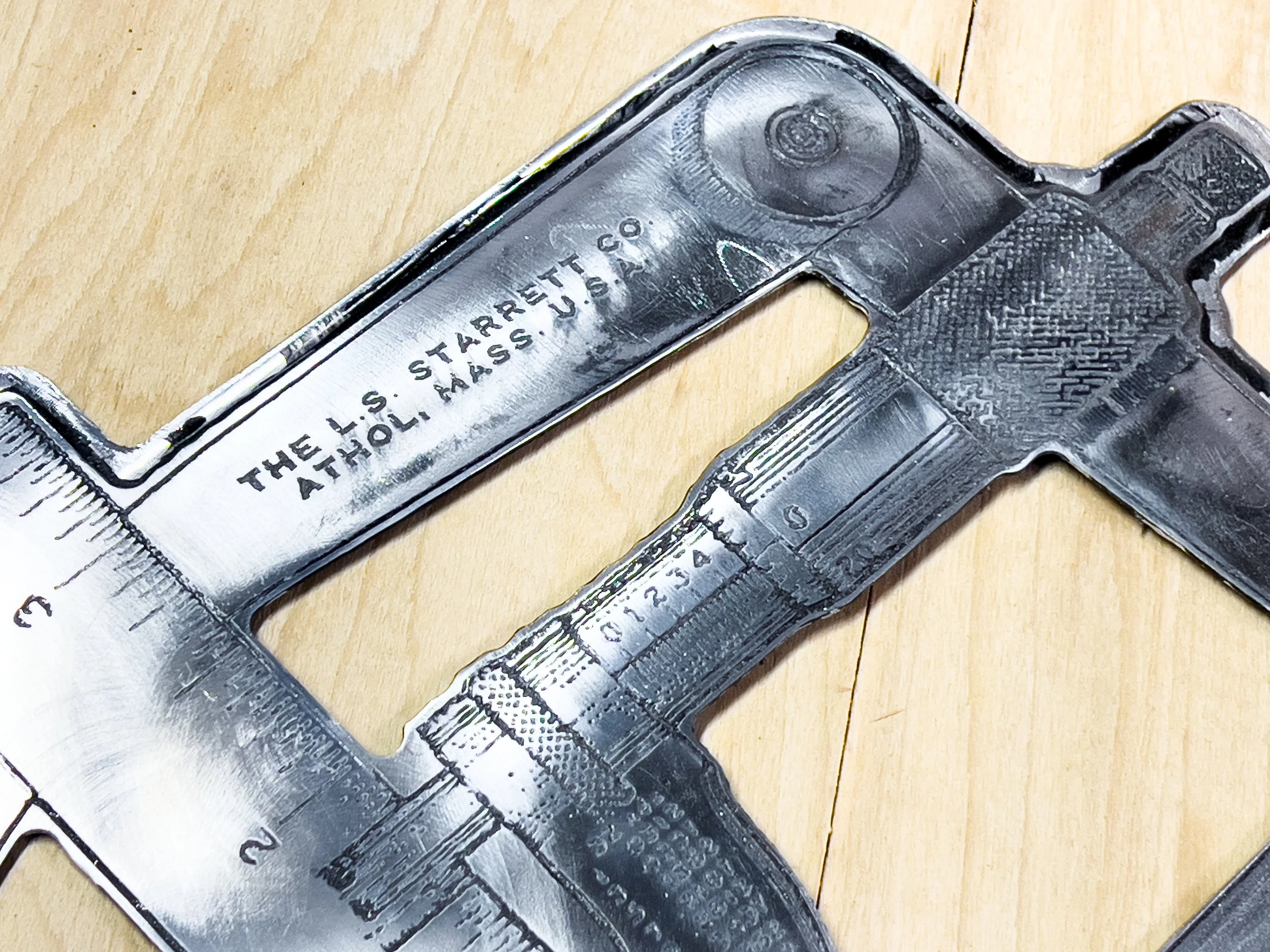 MrSawdust__Signs__Emblems__Starrett__Too