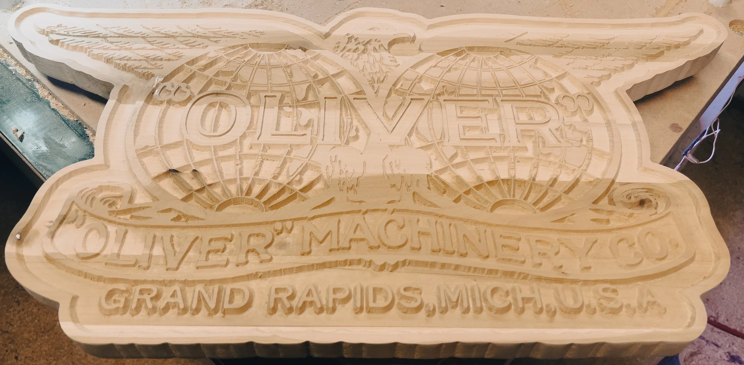 MrSawdust__Signs__Emblems__Oliver__Eagle