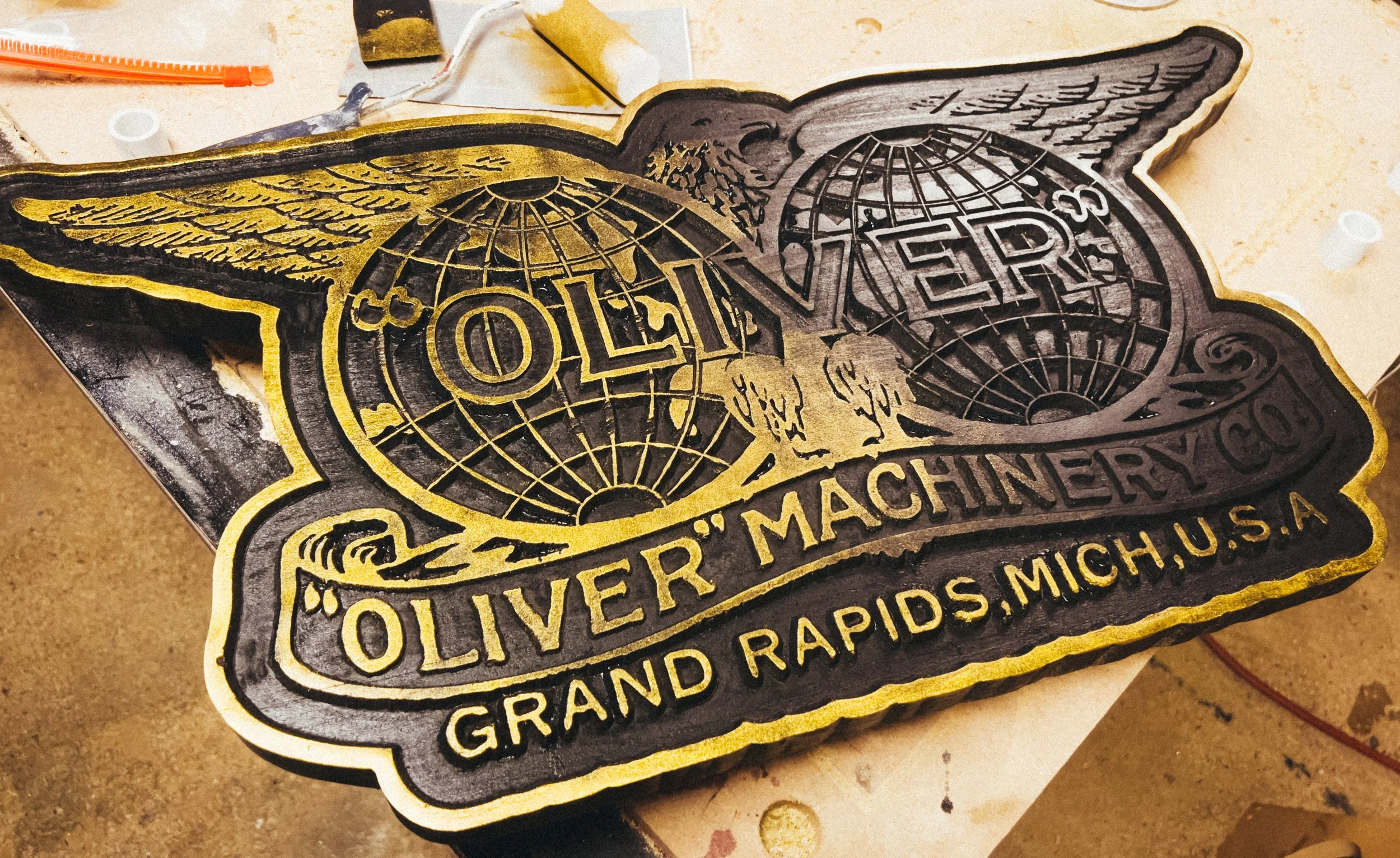 MrSawdust__Signs__Emblems__Oliver__Eagle